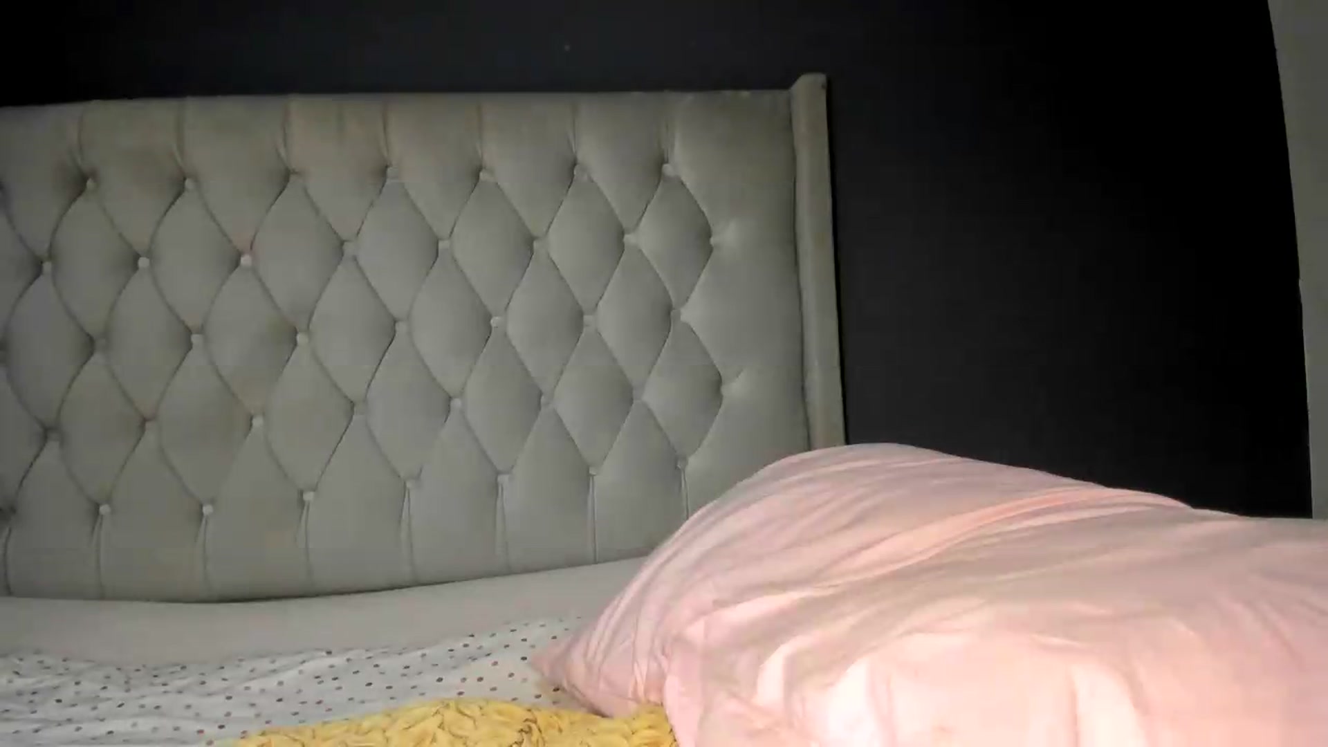 Gallery image thumbnail from CherryKiss18's myfreecams stream on, 05/18/2026, 01:53 image 6 of 20