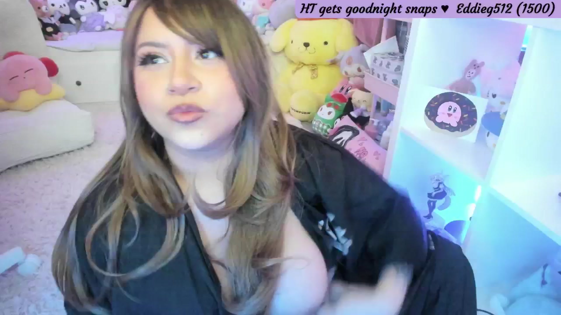 Gallery image thumbnail from CherryMace's myfreecams stream on, 01/05/2025, 07:43 image 4 of 20