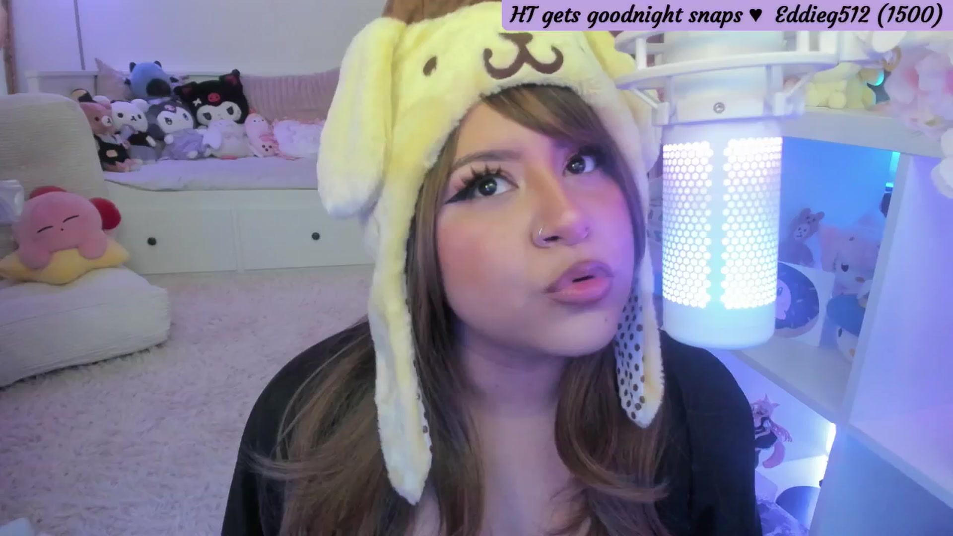 Gallery image thumbnail from CherryMace's myfreecams stream on, 01/05/2025, 07:43 image 9 of 20