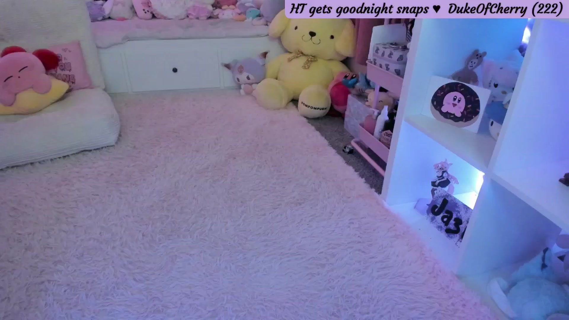 Gallery image thumbnail from CherryMace's myfreecams stream on, 01/28/2025, 06:21 image 18 of 20