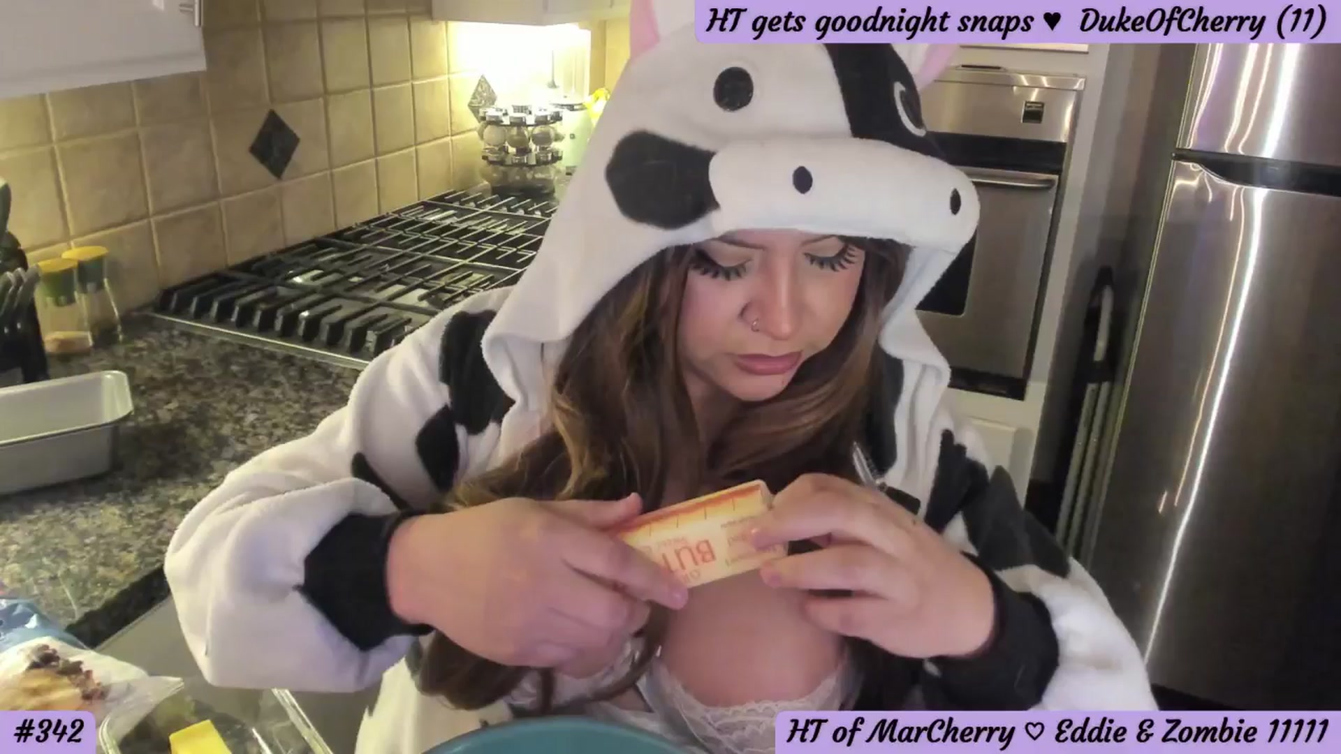 Gallery image thumbnail from CherryMace's myfreecams stream on, 03/10/2025, 04:45 image 7 of 20