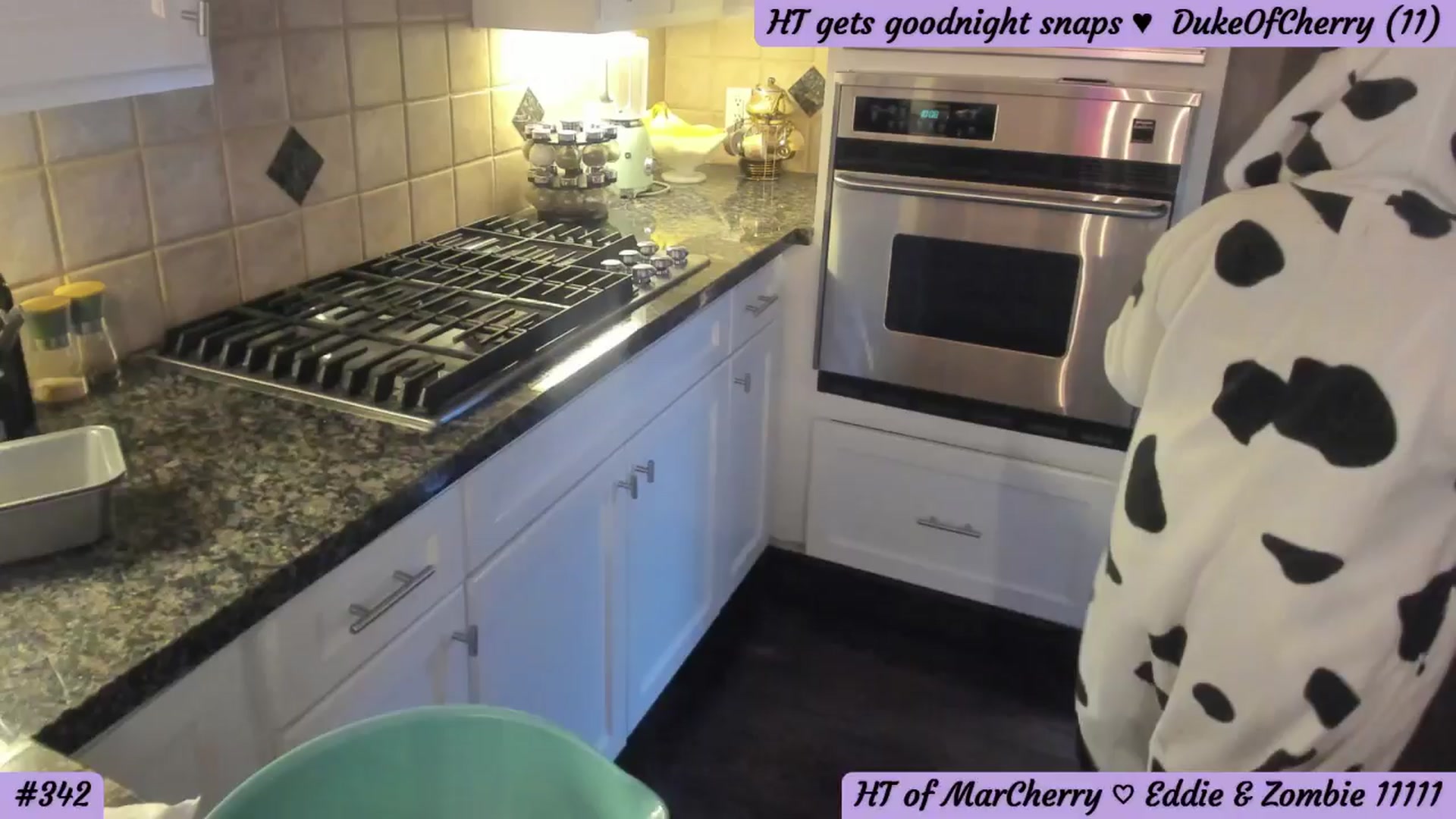 Gallery image thumbnail from CherryMace's myfreecams stream on, 03/10/2025, 04:45 image 1 of 20