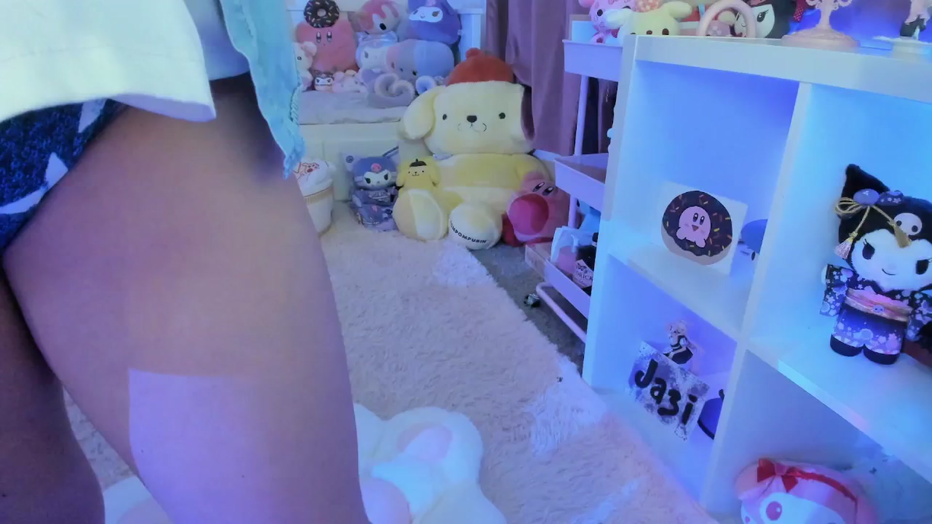 Gallery image thumbnail from CherryMace's myfreecams stream on, 07/05/2025, 07:15 image 1 of 20