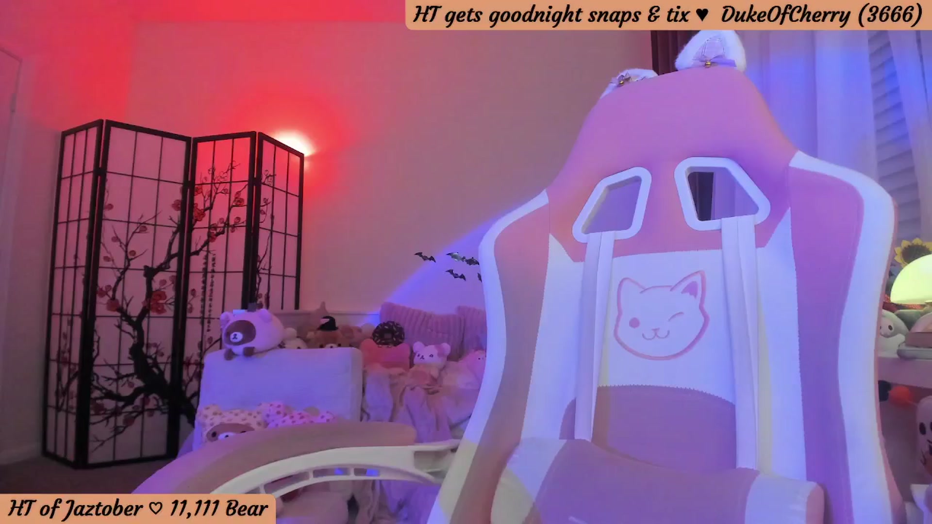 Gallery image thumbnail from CherryMace's myfreecams stream on, 10/29/2025, 03:07 image 1 of 20