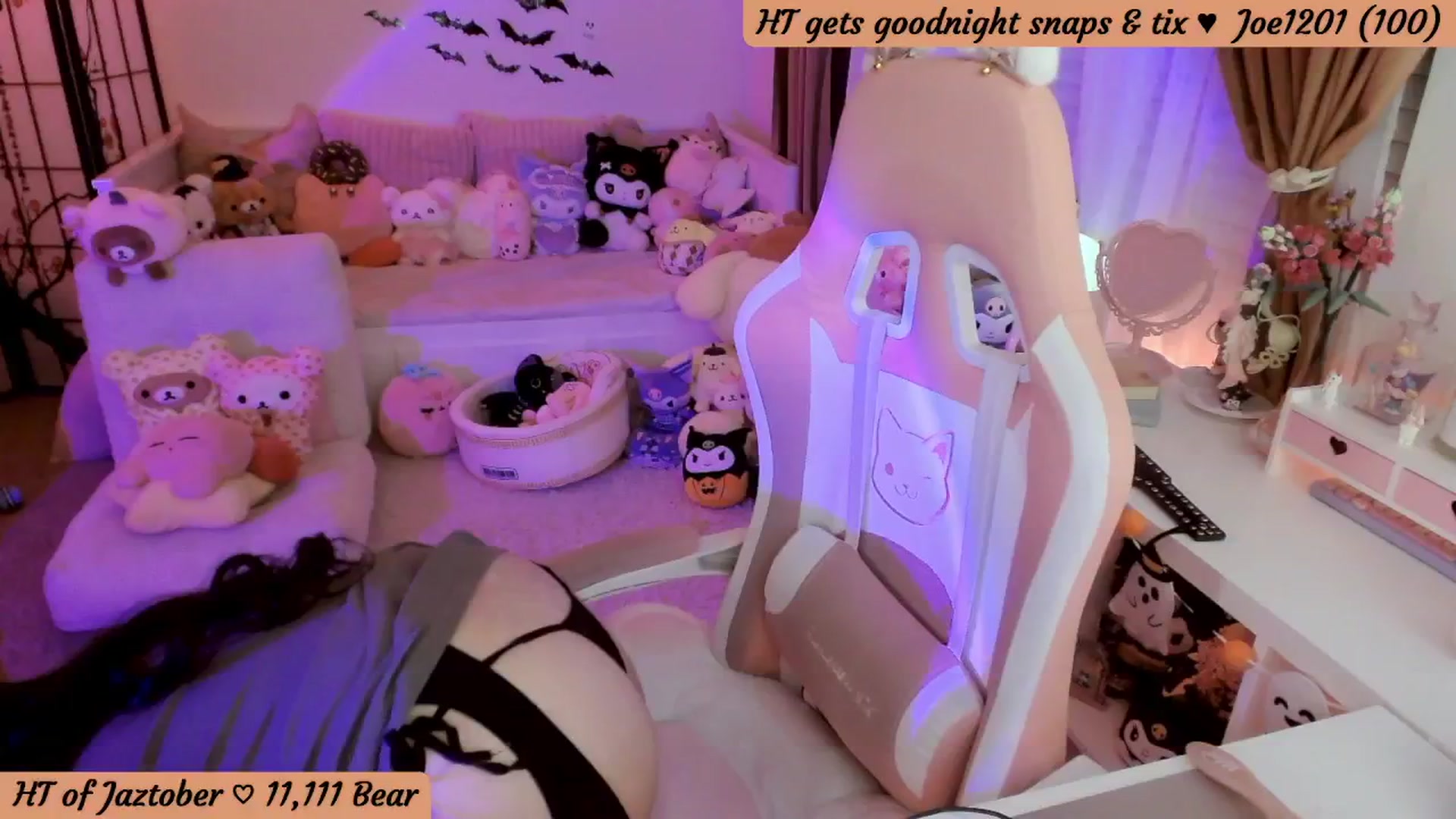 Gallery image thumbnail from CherryMace's myfreecams stream on, 10/30/2025, 03:24 image 12 of 20
