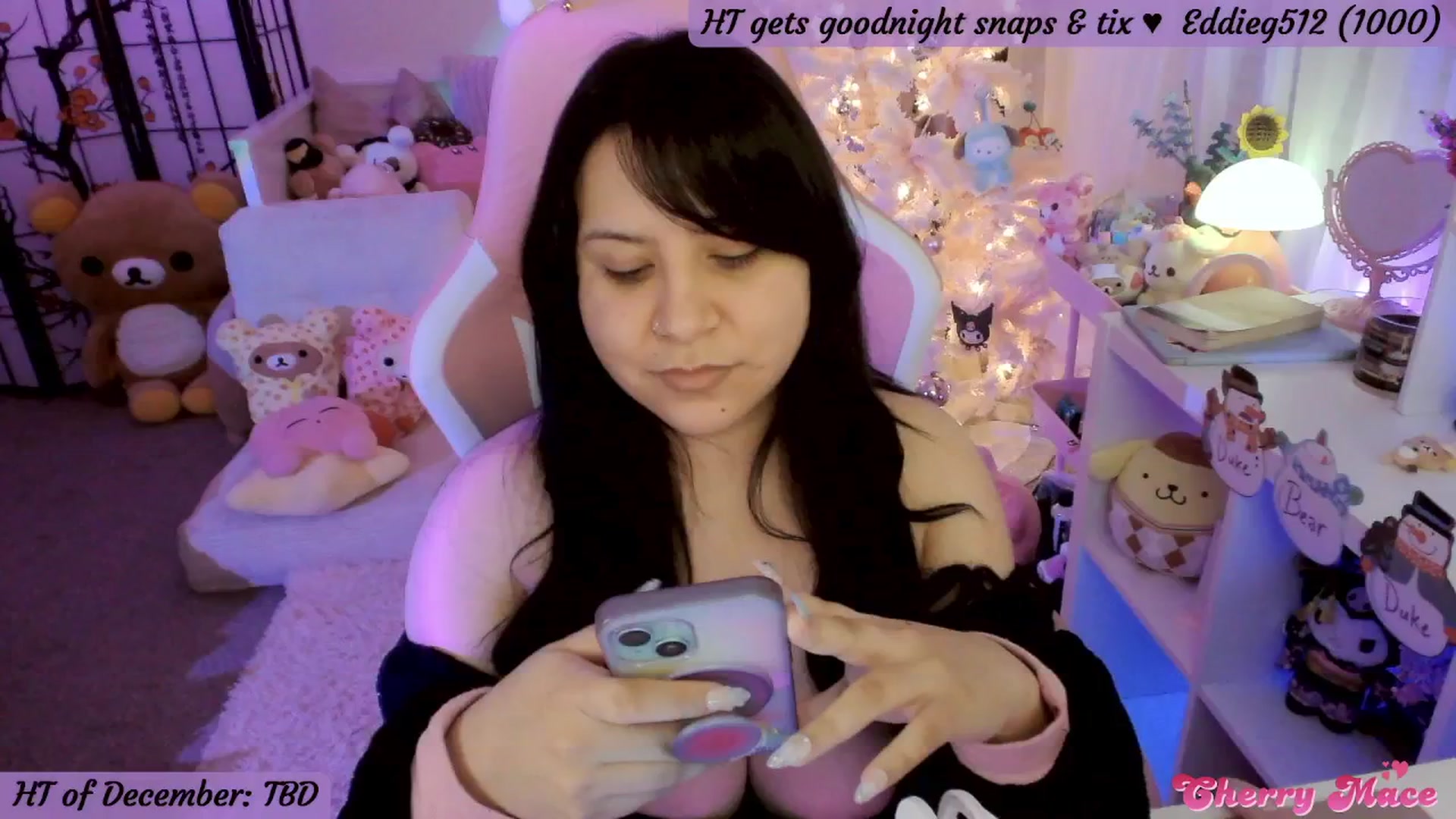Gallery image thumbnail from CherryMace's myfreecams stream on, 12/15/2025, 04:11 image 18 of 20