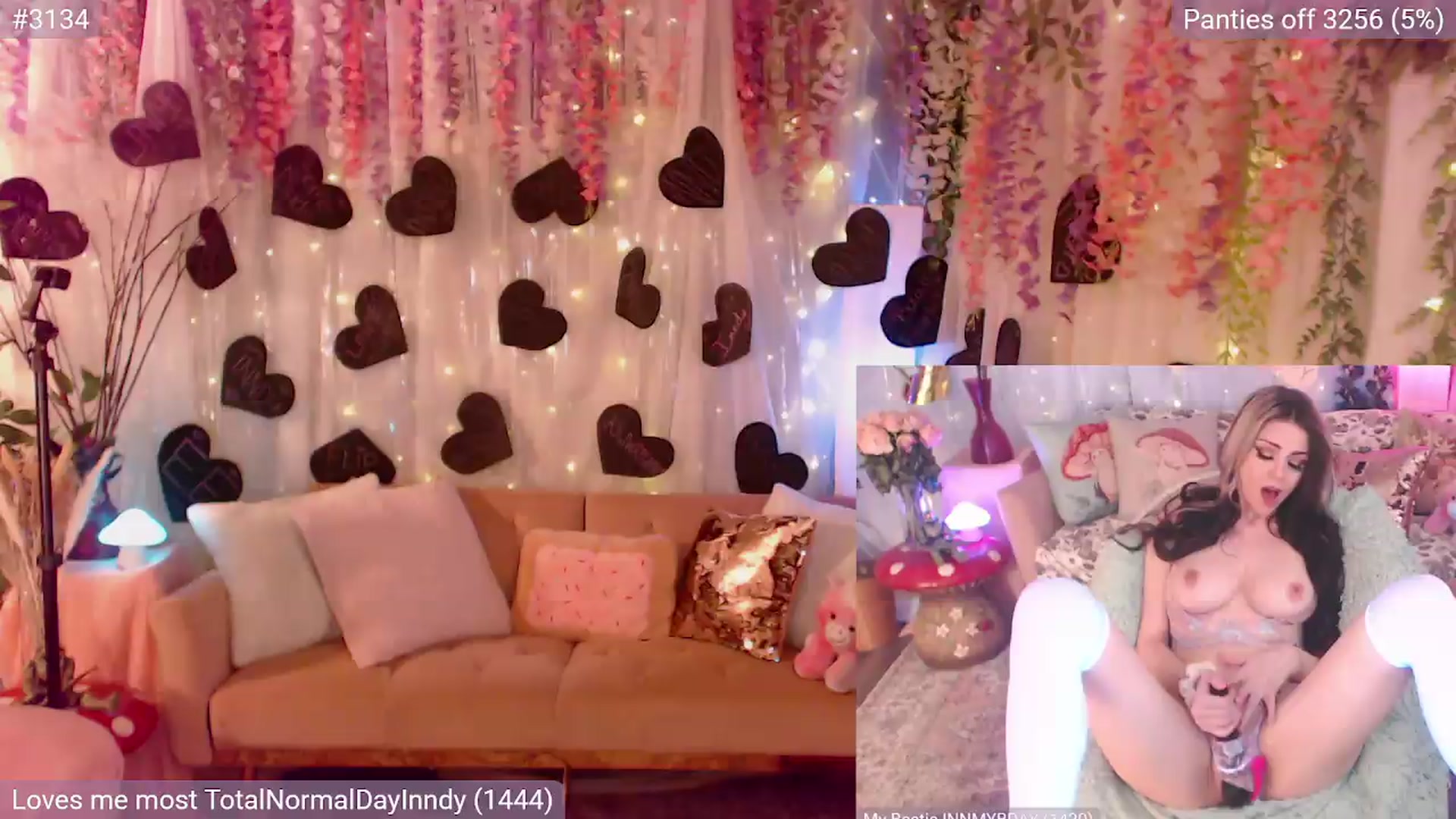 Gallery image thumbnail from CherryPopins's myfreecams stream on, 08/08/2026, 04:39 image 4 of 20
