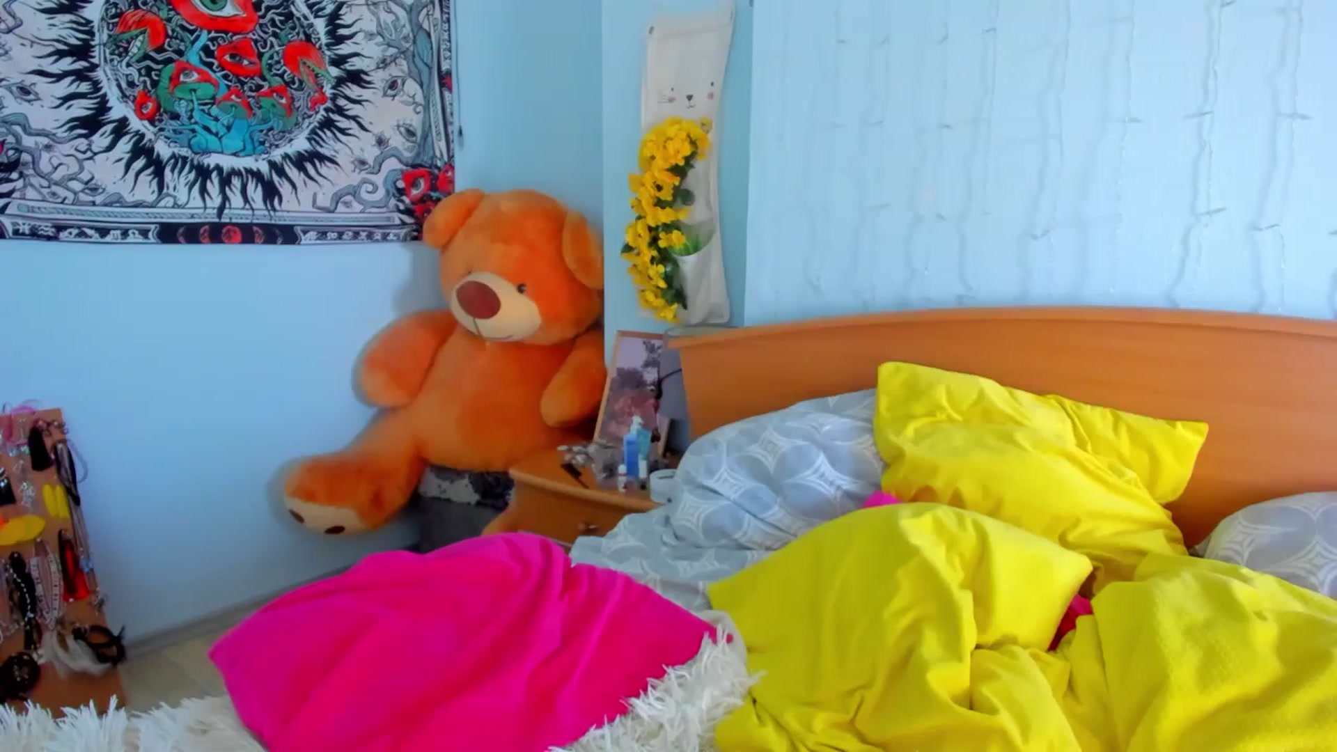Gallery image thumbnail from CherrySoda's myfreecams stream on, 07/15/2024, 09:04 image 4 of 20