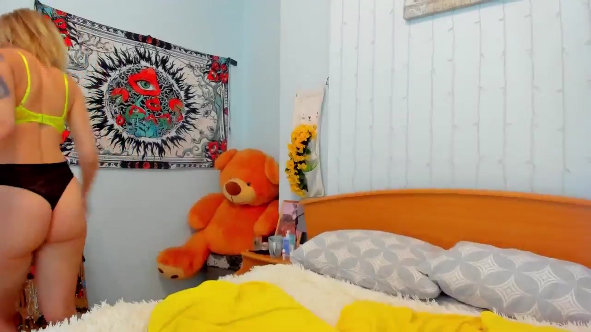 Gallery image thumbnail from CherrySoda's myfreecams stream on, 07/29/2024, 08:22 image 12 of 20