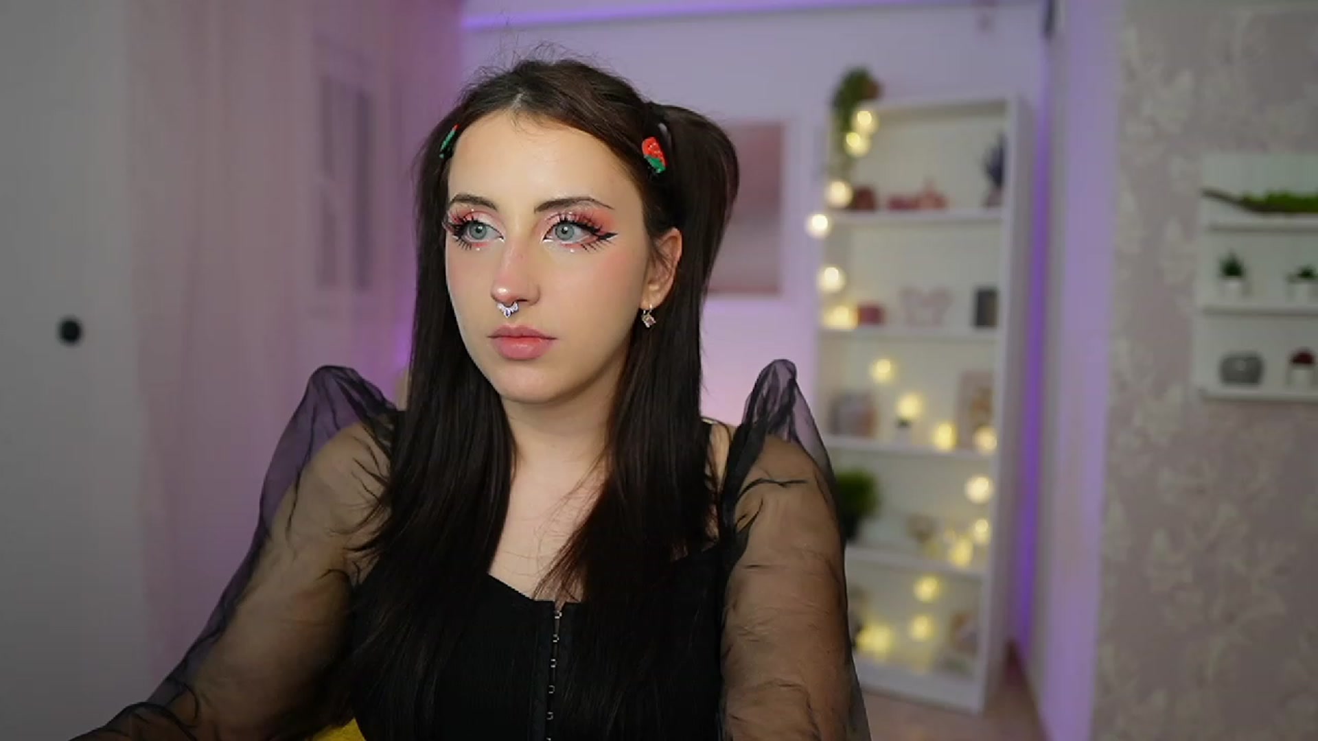 Gallery image thumbnail from Cherry_Acid18's myfreecams stream on, 09/22/2023, 19:11 image 3 of 20