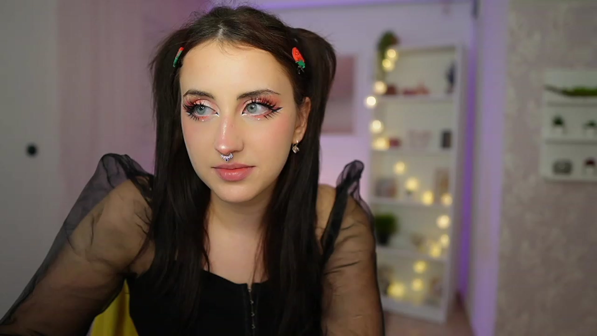 Gallery image thumbnail from Cherry_Acid18's myfreecams stream on, 09/22/2023, 19:11 image 17 of 20
