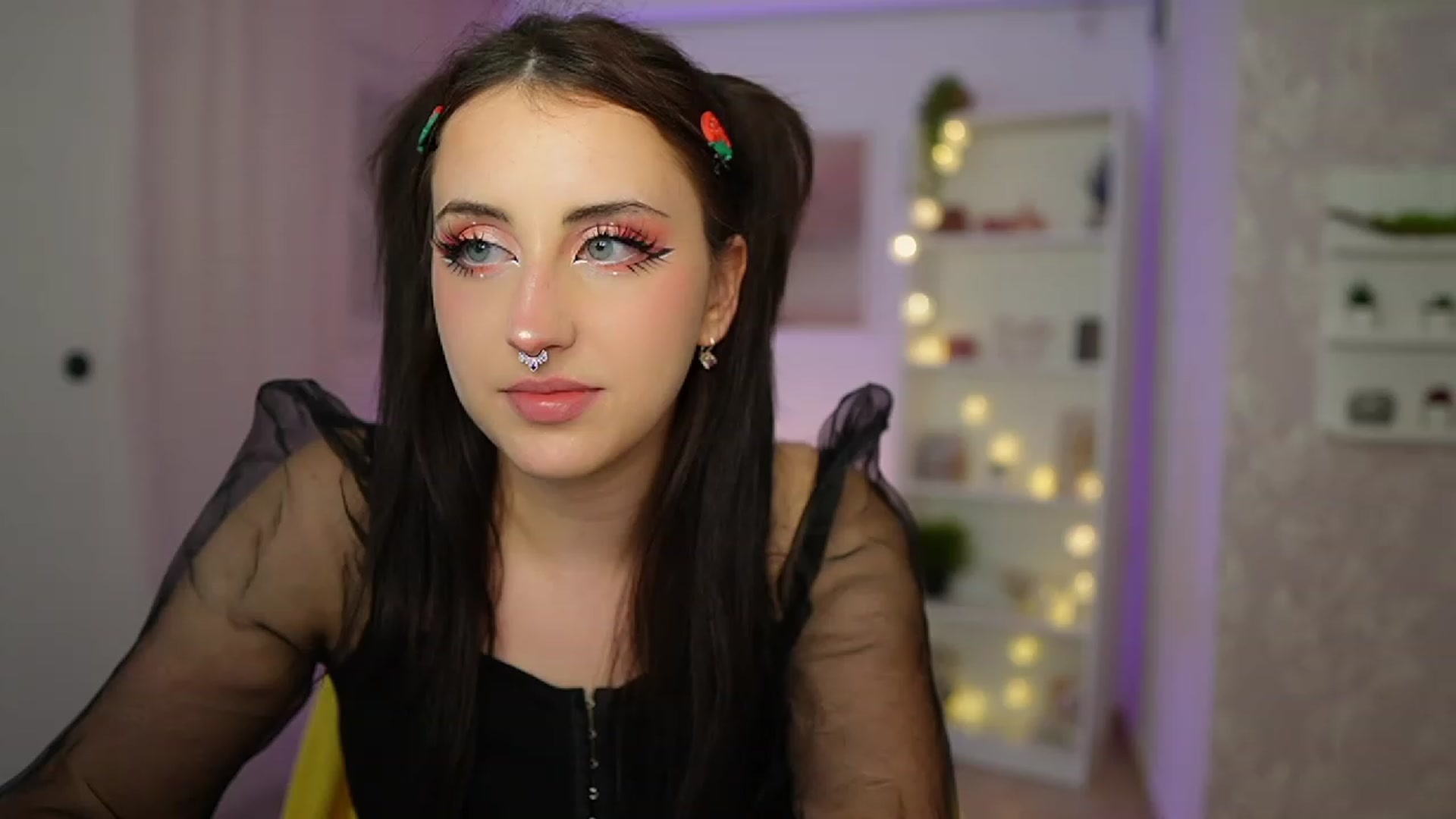 Gallery image thumbnail from Cherry_Acid18's myfreecams stream on, 09/22/2023, 19:11 image 15 of 20