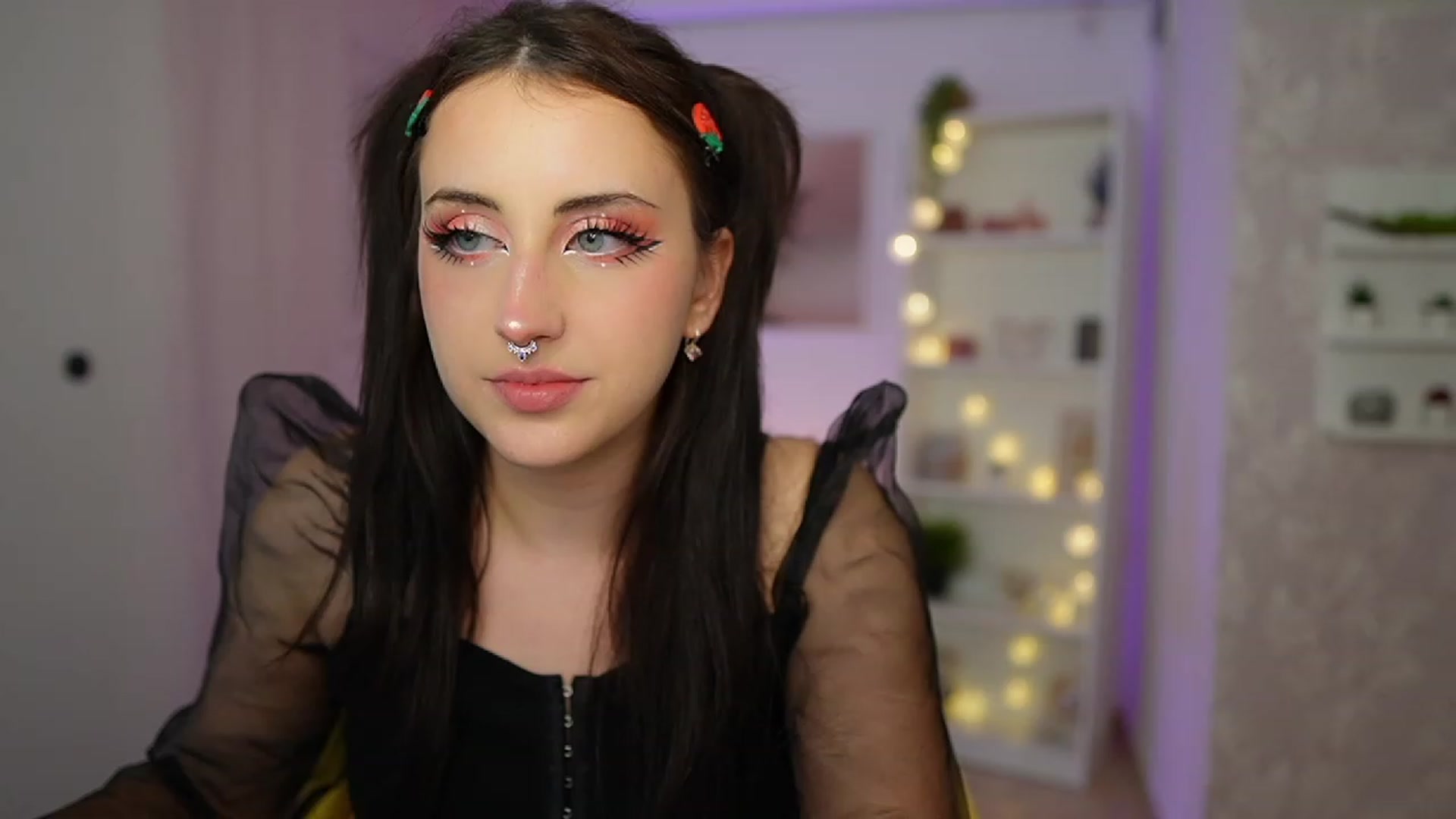 Gallery image thumbnail from Cherry_Acid18's myfreecams stream on, 09/22/2023, 19:11 image 12 of 20