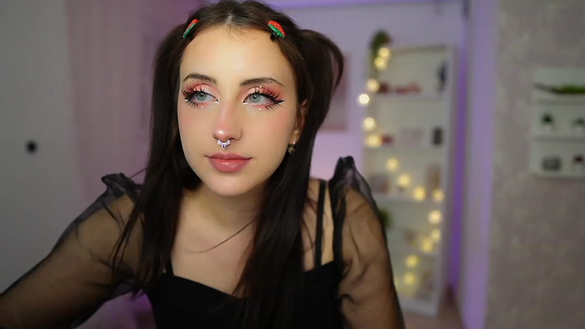 Gallery image thumbnail from Cherry_Acid18's myfreecams stream on, 09/22/2023, 21:33 image 11 of 20