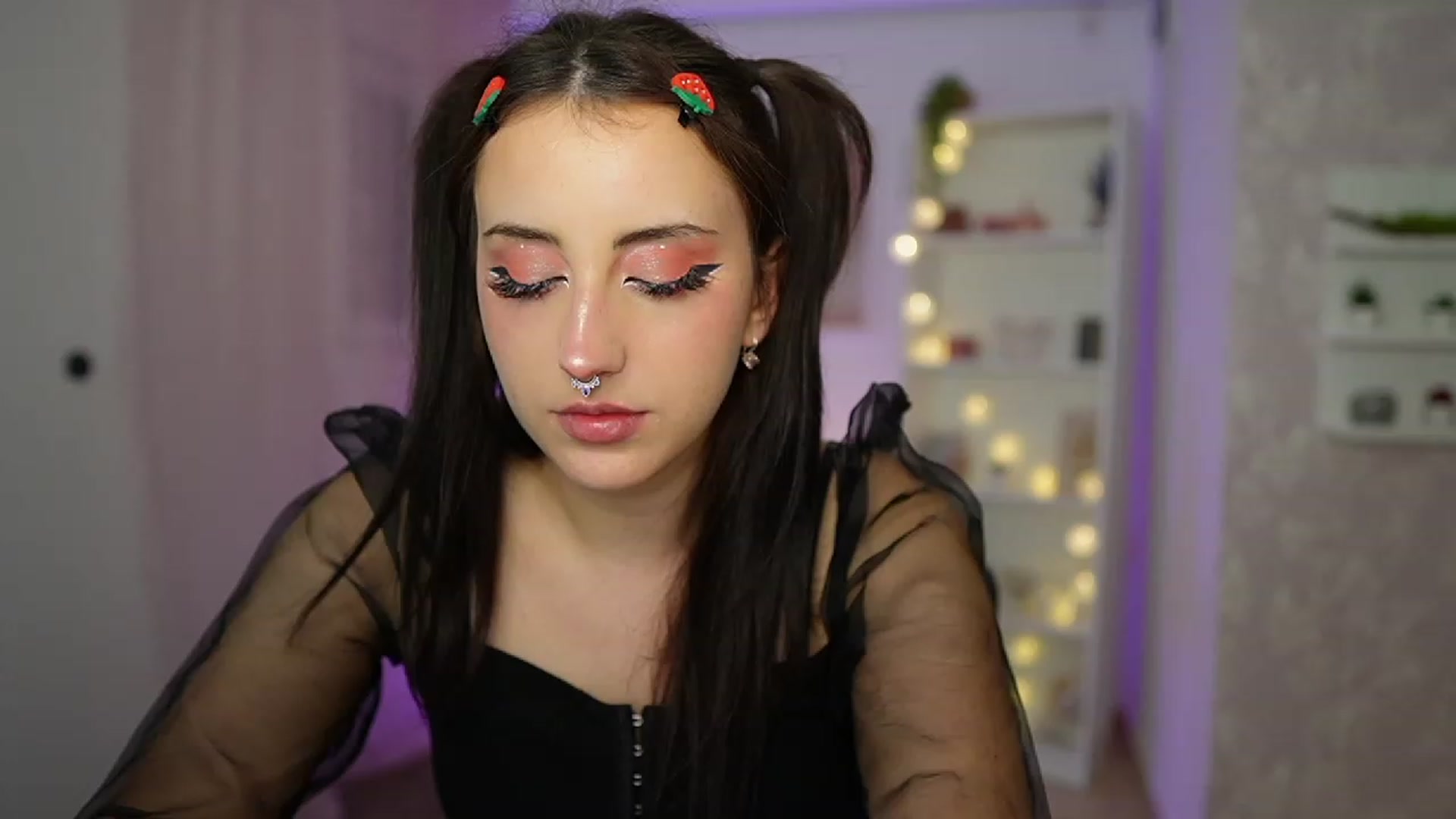 Gallery image thumbnail from Cherry_Acid18's myfreecams stream on, 09/22/2023, 21:33 image 5 of 20