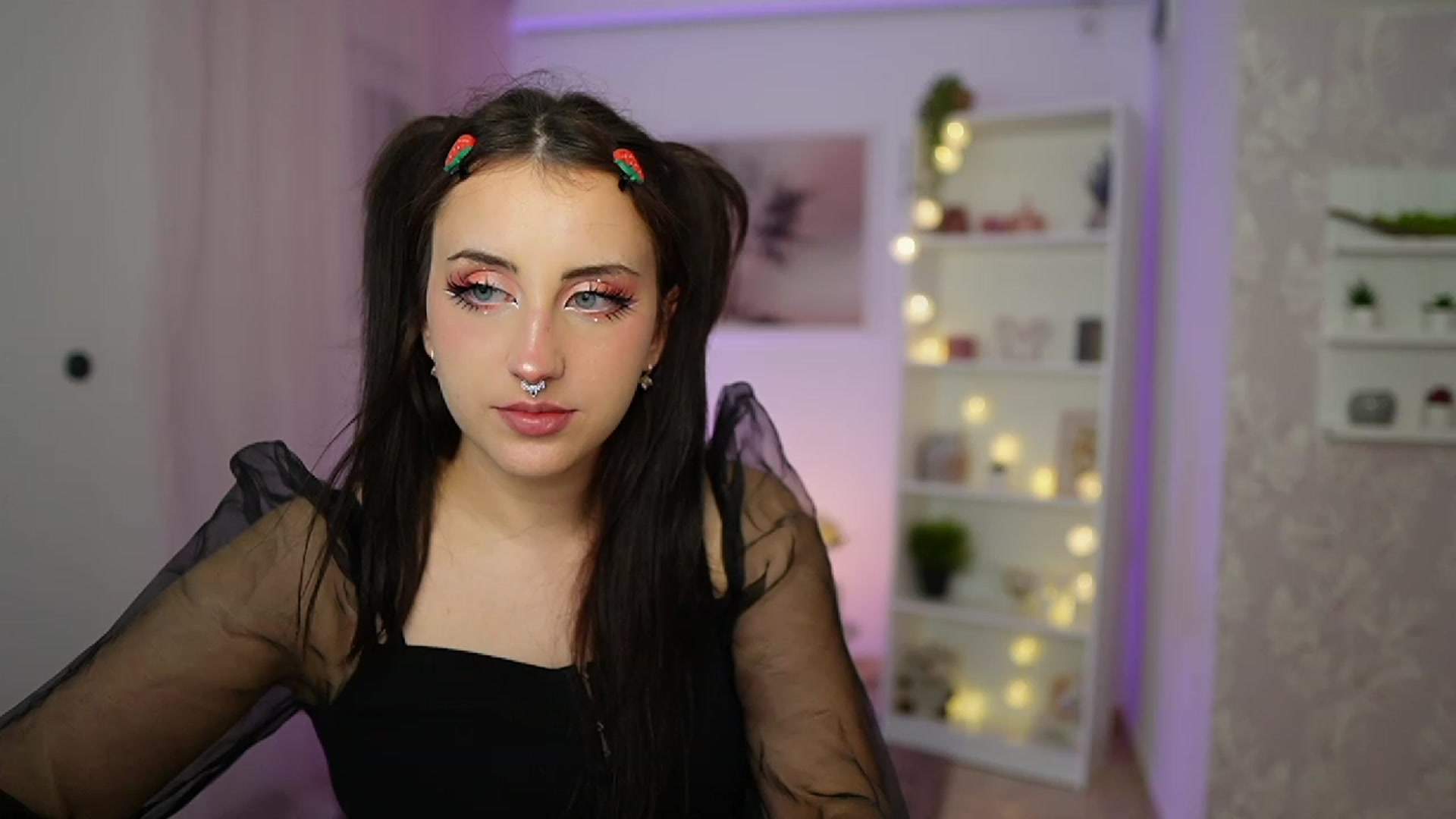 Gallery image thumbnail from Cherry_Acid18's myfreecams stream on, 09/22/2023, 21:33 image 9 of 20