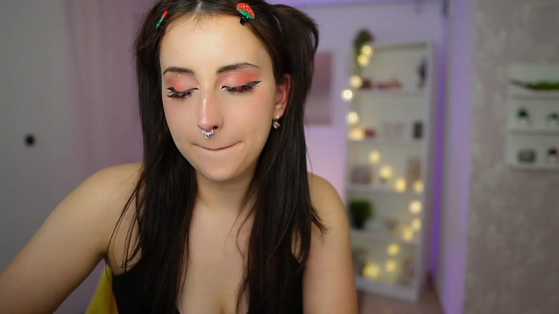 Gallery image thumbnail from Cherry_Acid18's myfreecams stream on, 09/22/2023, 23:22 image 19 of 20