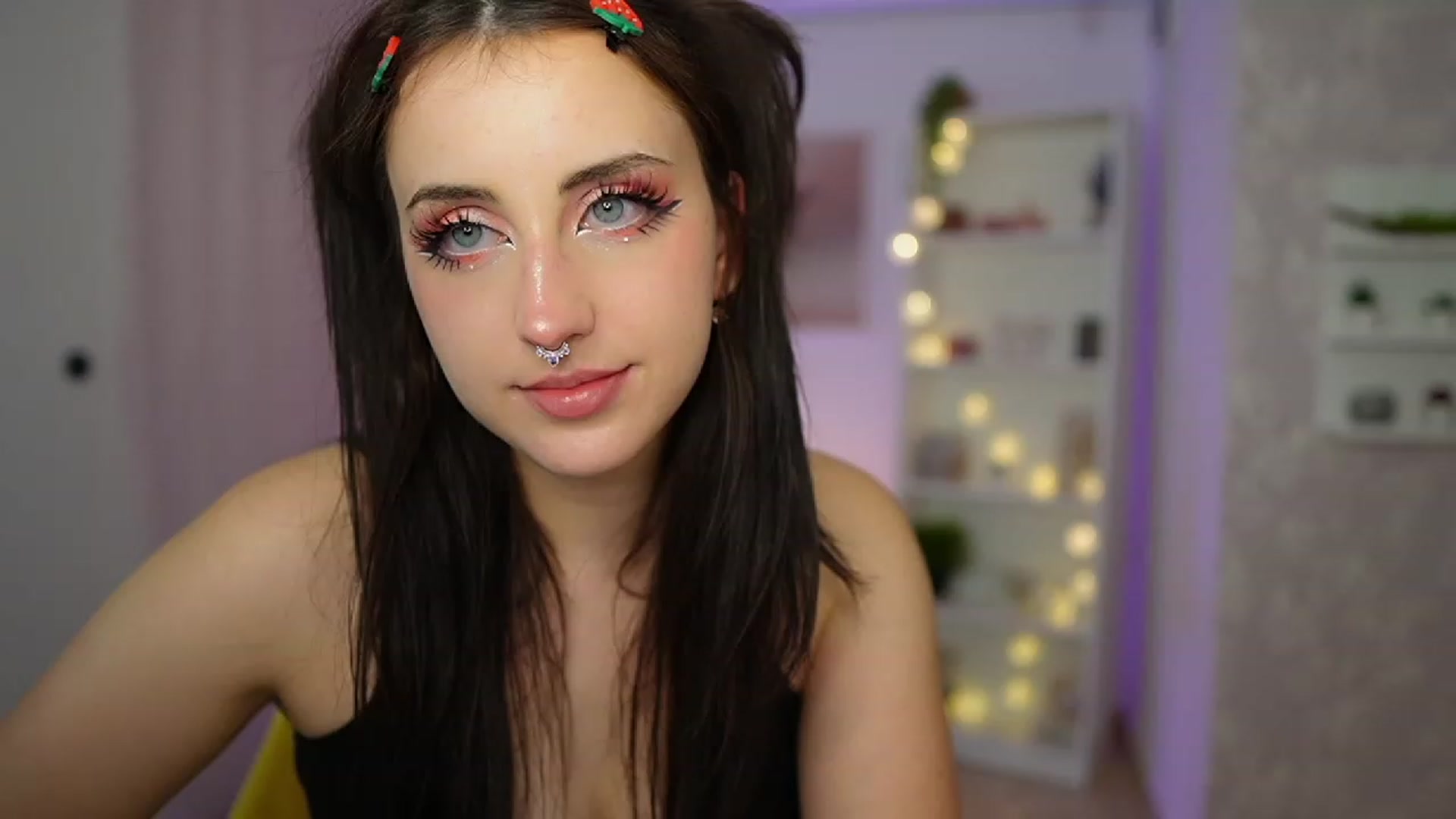 Gallery image thumbnail from Cherry_Acid18's myfreecams stream on, 09/22/2023, 23:22 image 16 of 20