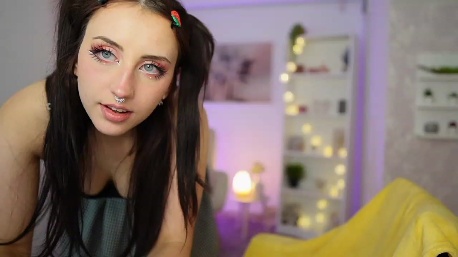Gallery image thumbnail from Cherry_Acid18's myfreecams stream on, 09/22/2023, 23:22 image 13 of 20