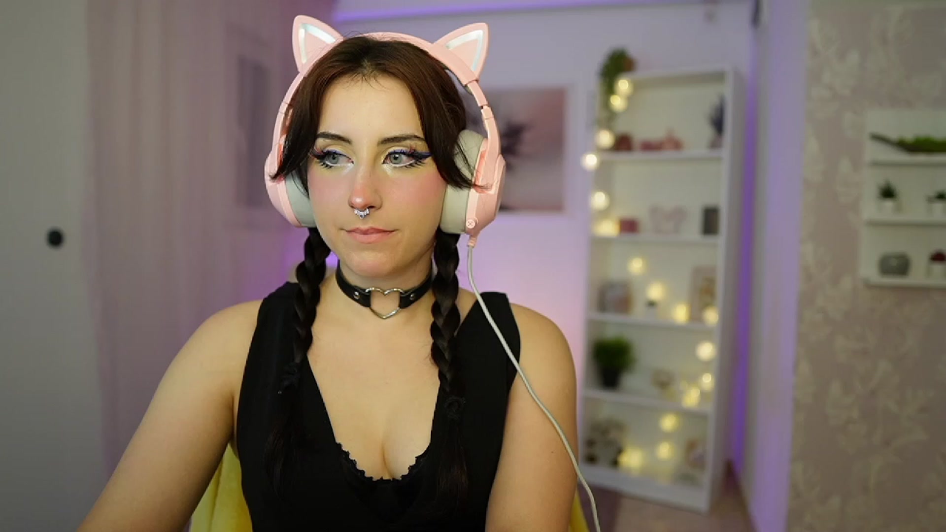 Gallery image thumbnail from Cherry_Acid18's myfreecams stream on, 09/24/2023, 19:32 image 20 of 20