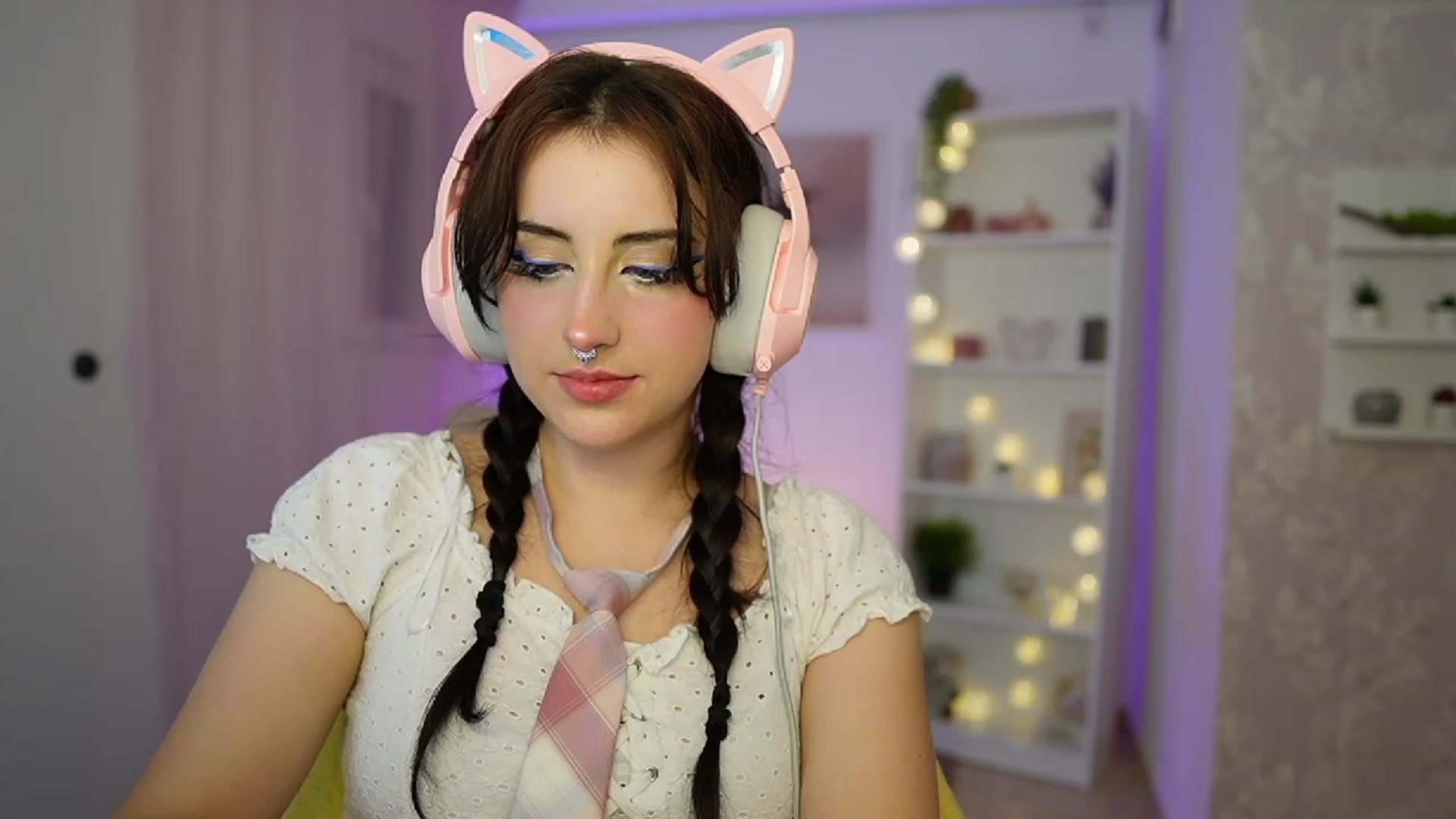 Gallery image thumbnail from Cherry_Acid18's myfreecams stream on, 09/24/2023, 20:59 image 19 of 20