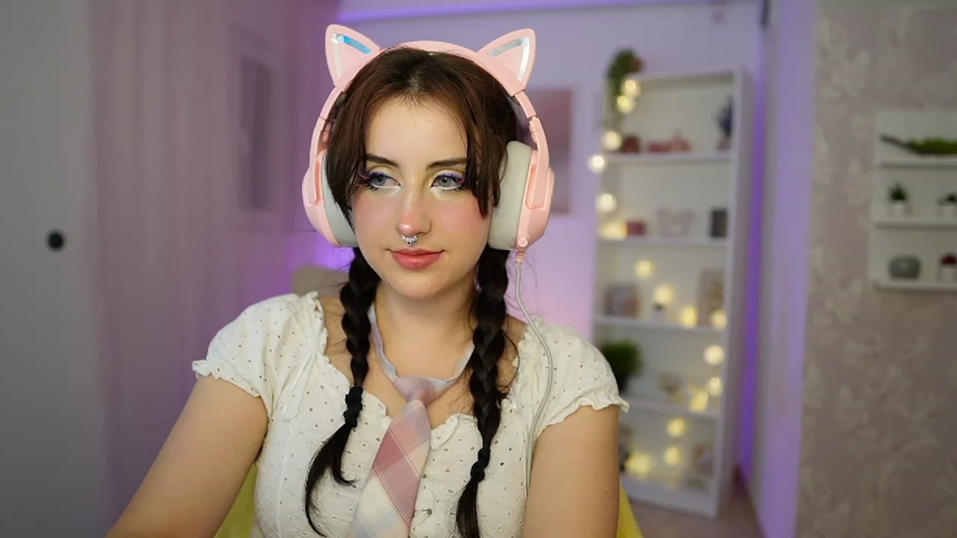 Gallery image thumbnail from Cherry_Acid18's myfreecams stream on, 09/24/2023, 20:59 image 20 of 20