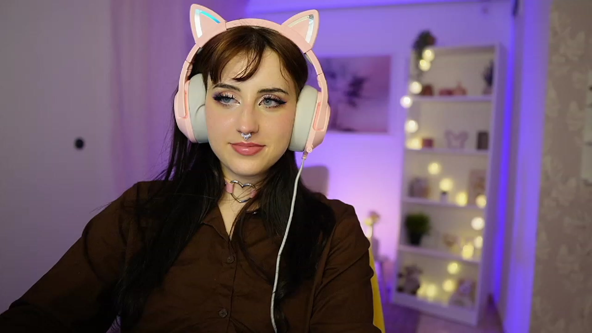 Gallery image thumbnail from Cherry_Acid18's myfreecams stream on, 09/28/2023, 20:02 image 13 of 20