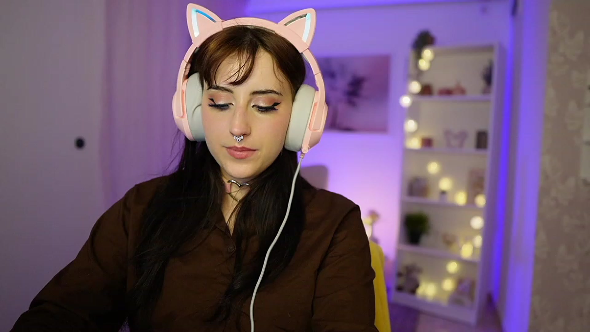 Gallery image thumbnail from Cherry_Acid18's myfreecams stream on, 09/28/2023, 20:02 image 9 of 20