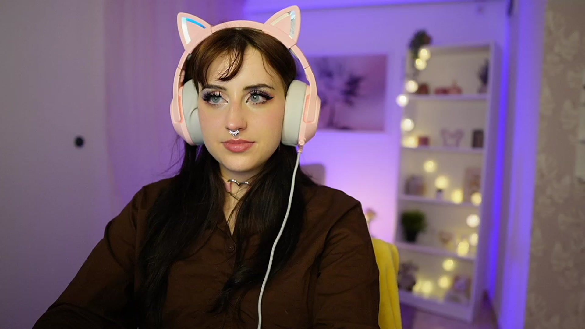 Gallery image thumbnail from Cherry_Acid18's myfreecams stream on, 09/28/2023, 20:02 image 12 of 20