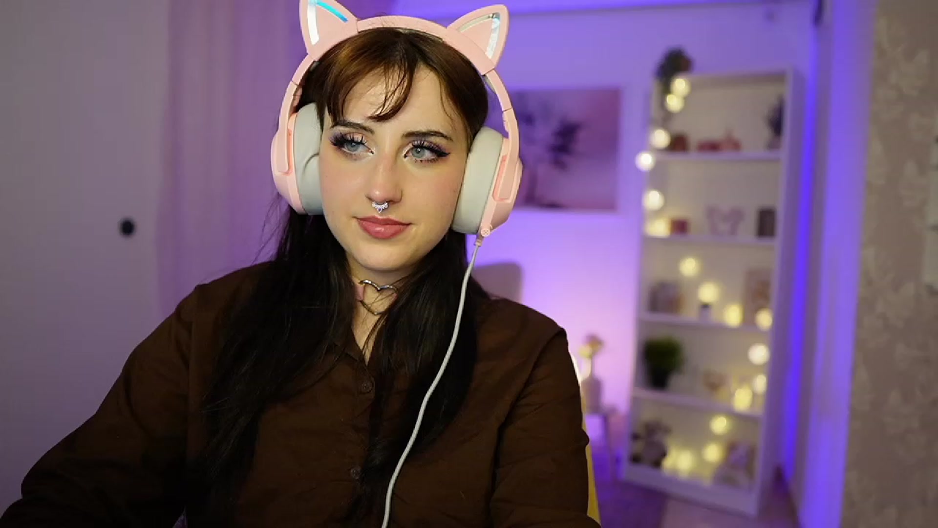 Gallery image thumbnail from Cherry_Acid18's myfreecams stream on, 09/28/2023, 20:02 image 6 of 20
