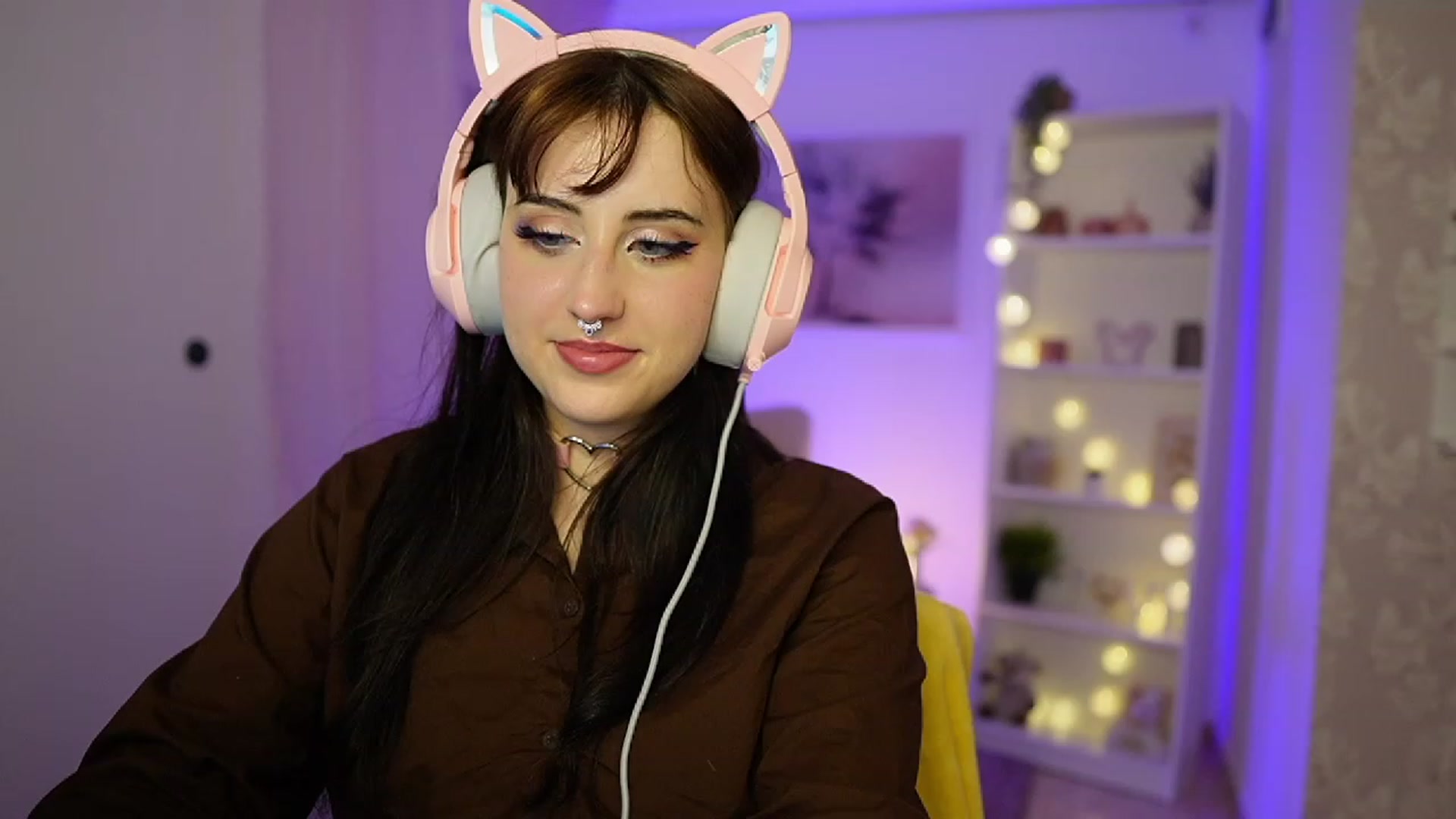 Gallery image thumbnail from Cherry_Acid18's myfreecams stream on, 09/28/2023, 20:02 image 8 of 20