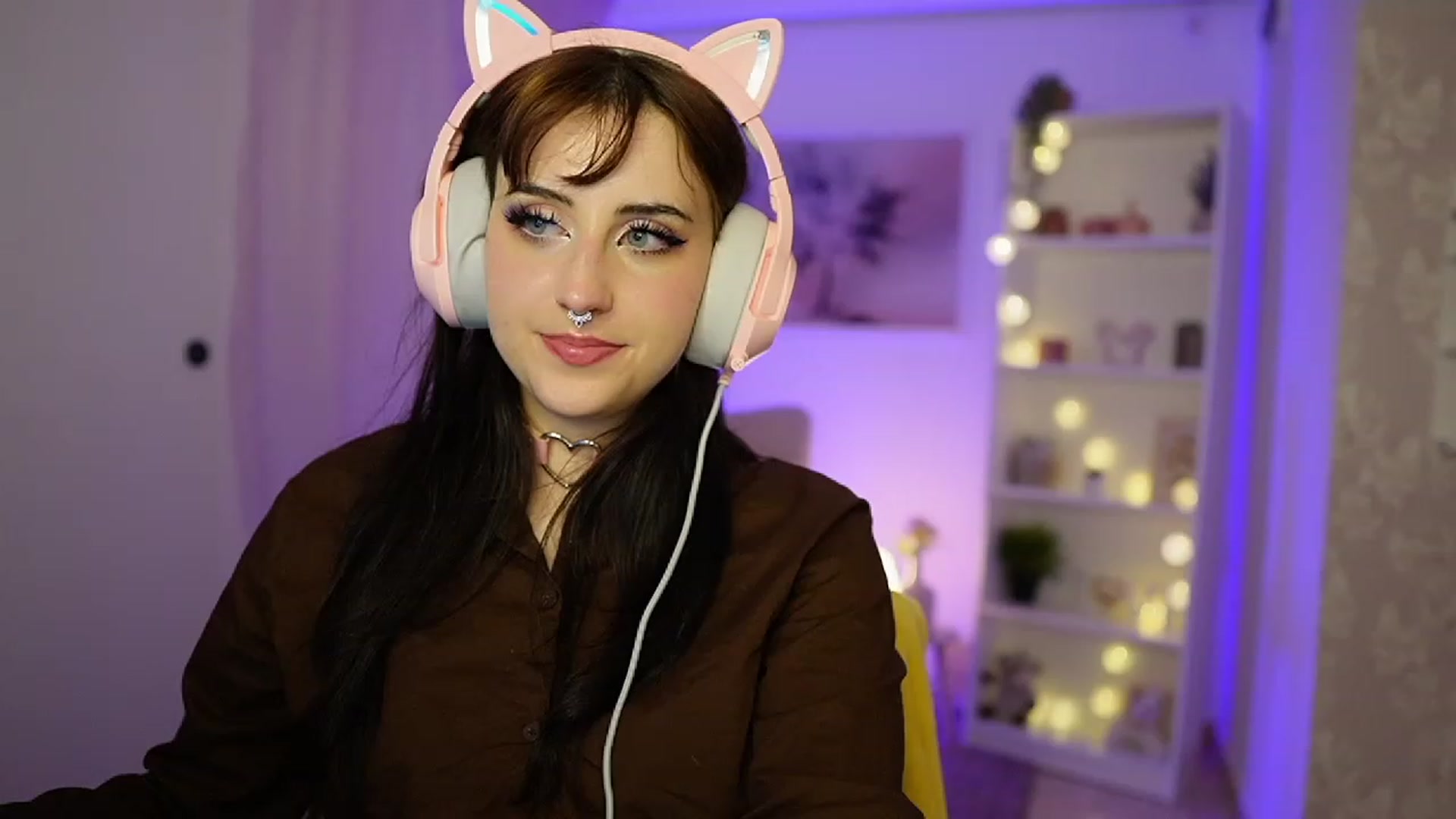 Gallery image thumbnail from Cherry_Acid18's myfreecams stream on, 09/28/2023, 20:02 image 7 of 20
