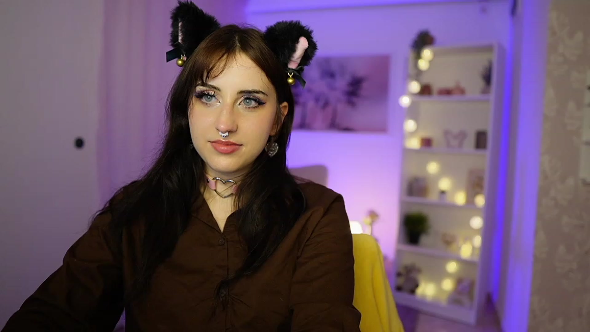 Gallery image thumbnail from Cherry_Acid18's myfreecams stream on, 09/28/2023, 21:09 image 15 of 20