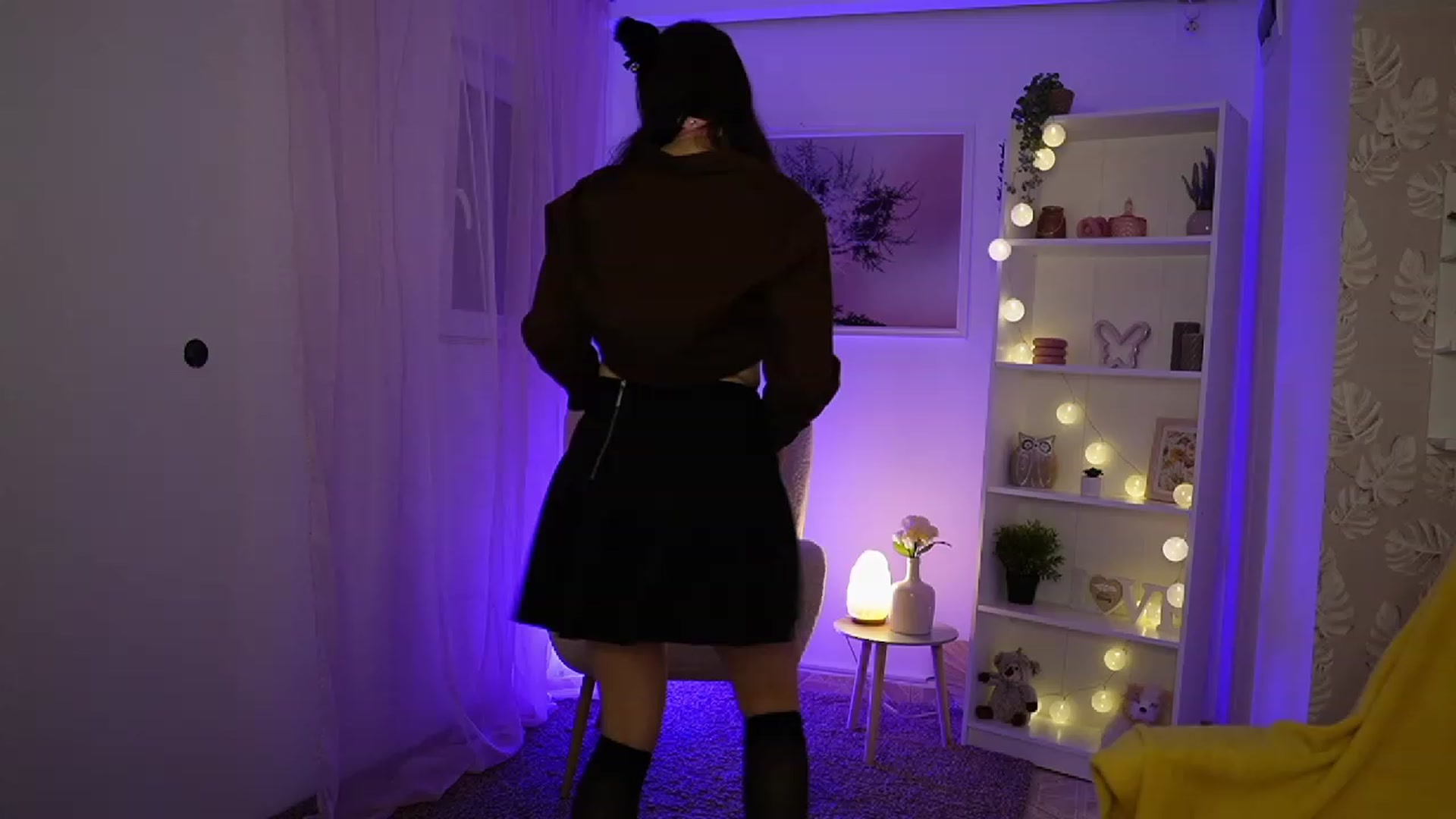 Gallery image thumbnail from Cherry_Acid18's myfreecams stream on, 09/28/2023, 21:09 image 12 of 20