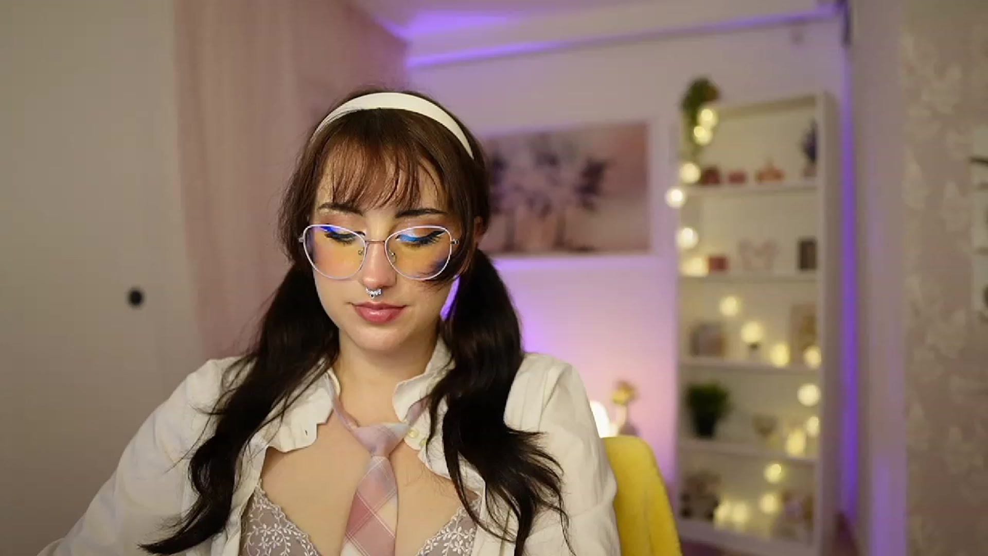 Gallery image thumbnail from Cherry_Acid18's myfreecams stream on, 10/03/2023, 21:08 image 11 of 20
