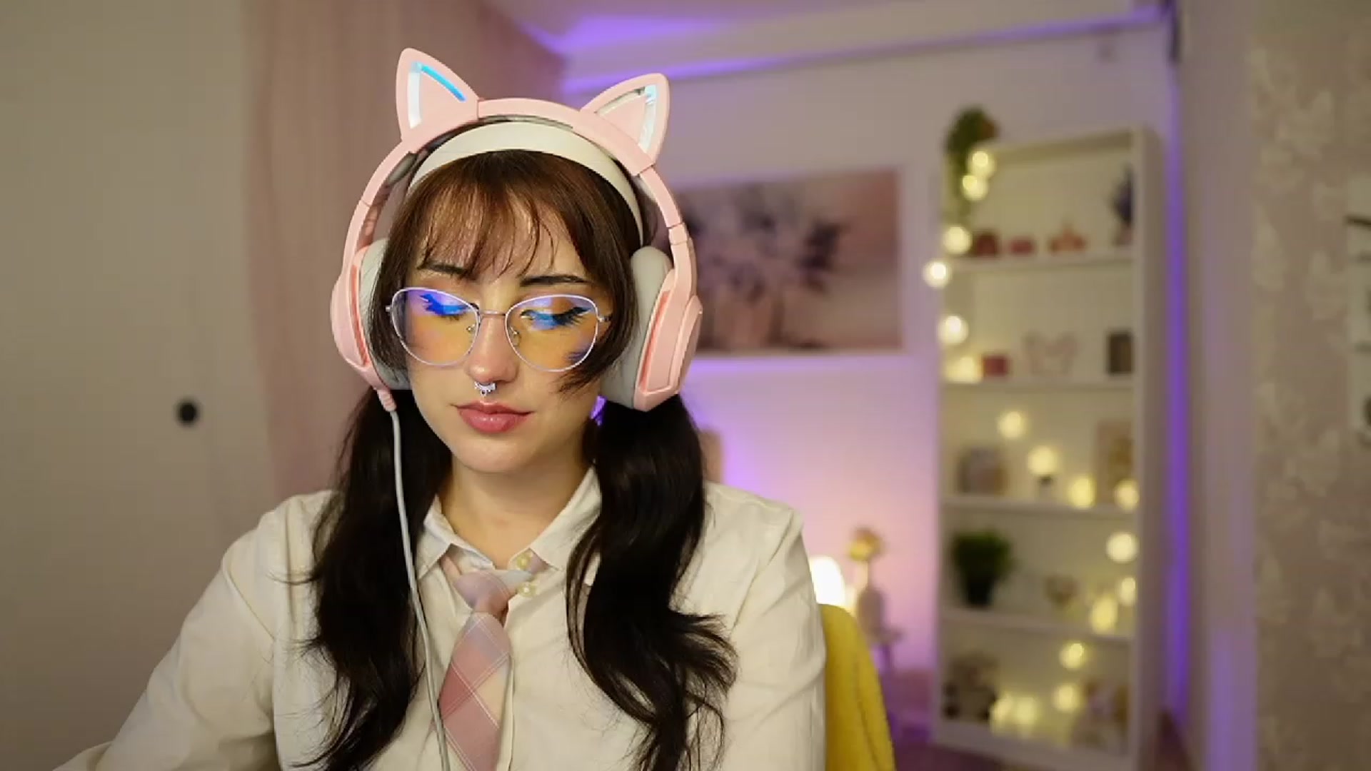 Gallery image thumbnail from Cherry_Acid18's myfreecams stream on, 10/03/2023, 21:08 image 3 of 20