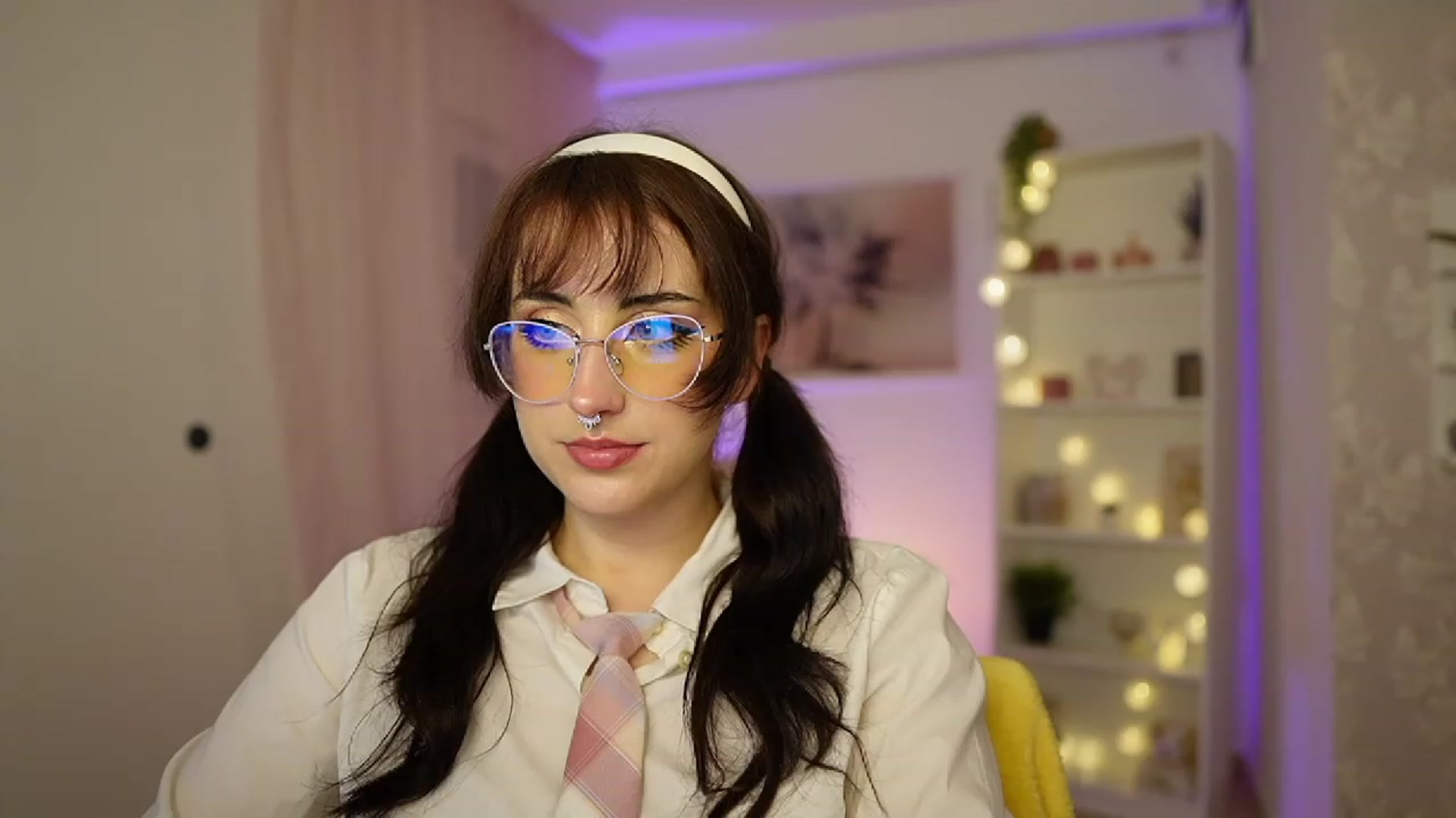 Gallery image thumbnail from Cherry_Acid18's myfreecams stream on, 10/03/2023, 21:08 image 7 of 20