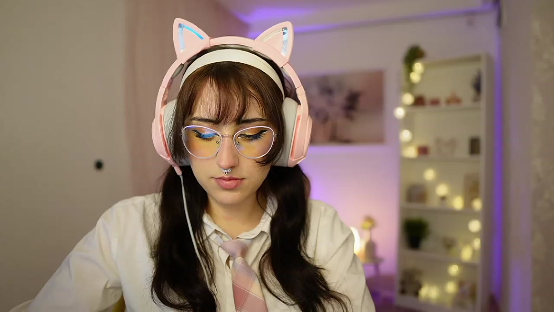 Gallery image thumbnail from Cherry_Acid18's myfreecams stream on, 10/03/2023, 21:08 image 17 of 20