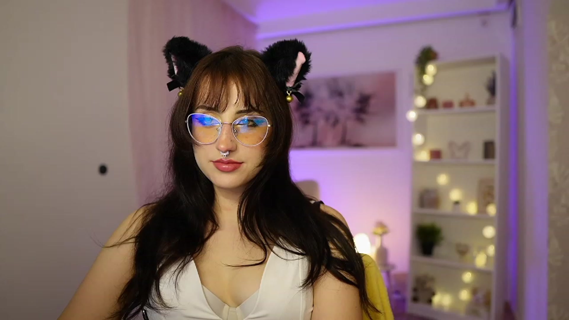 Gallery image thumbnail from Cherry_Acid18's myfreecams stream on, 10/04/2023, 20:08 image 4 of 20