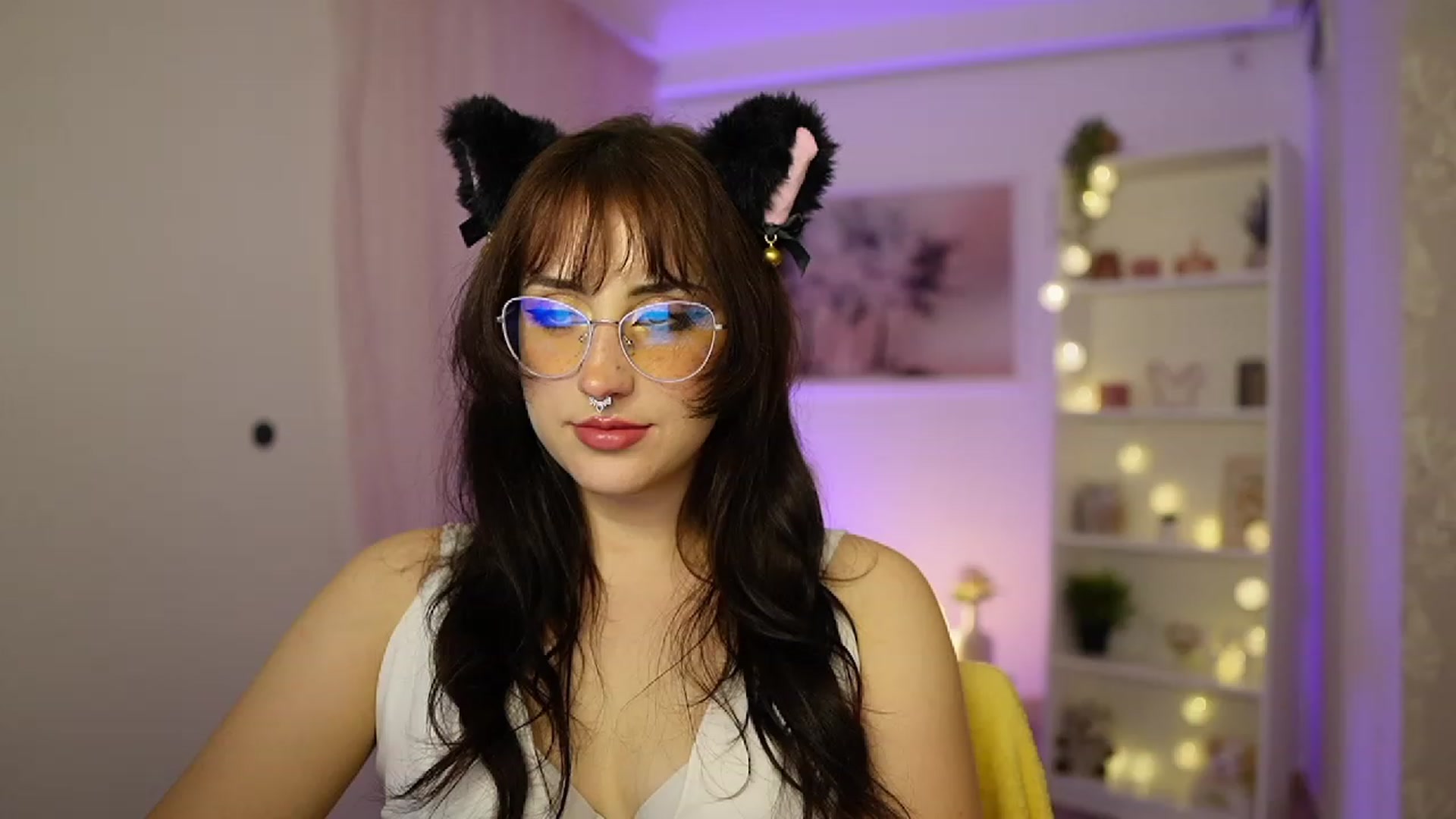 Gallery image thumbnail from Cherry_Acid18's myfreecams stream on, 10/04/2023, 20:08 image 12 of 20