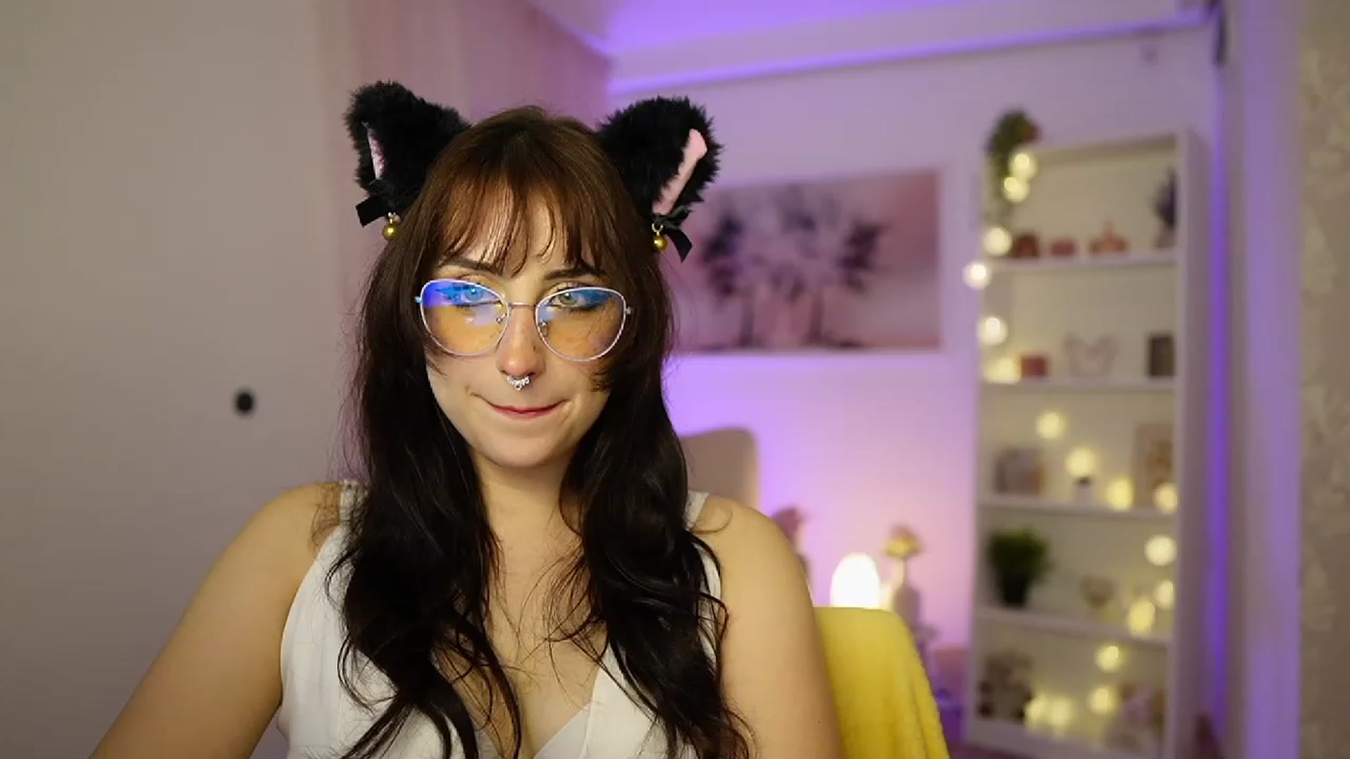 Gallery image thumbnail from Cherry_Acid18's myfreecams stream on, 10/04/2023, 20:08 image 14 of 20