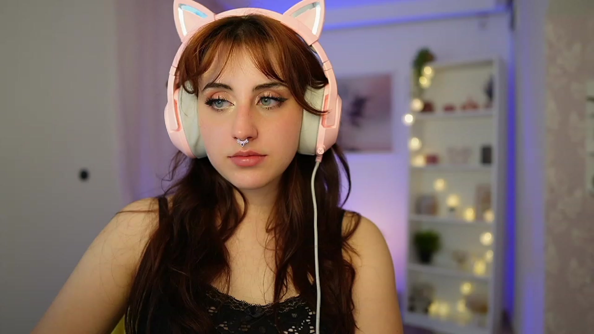 Gallery image thumbnail from Cherry_Acid18's myfreecams stream on, 10/10/2023, 21:10 image 15 of 20