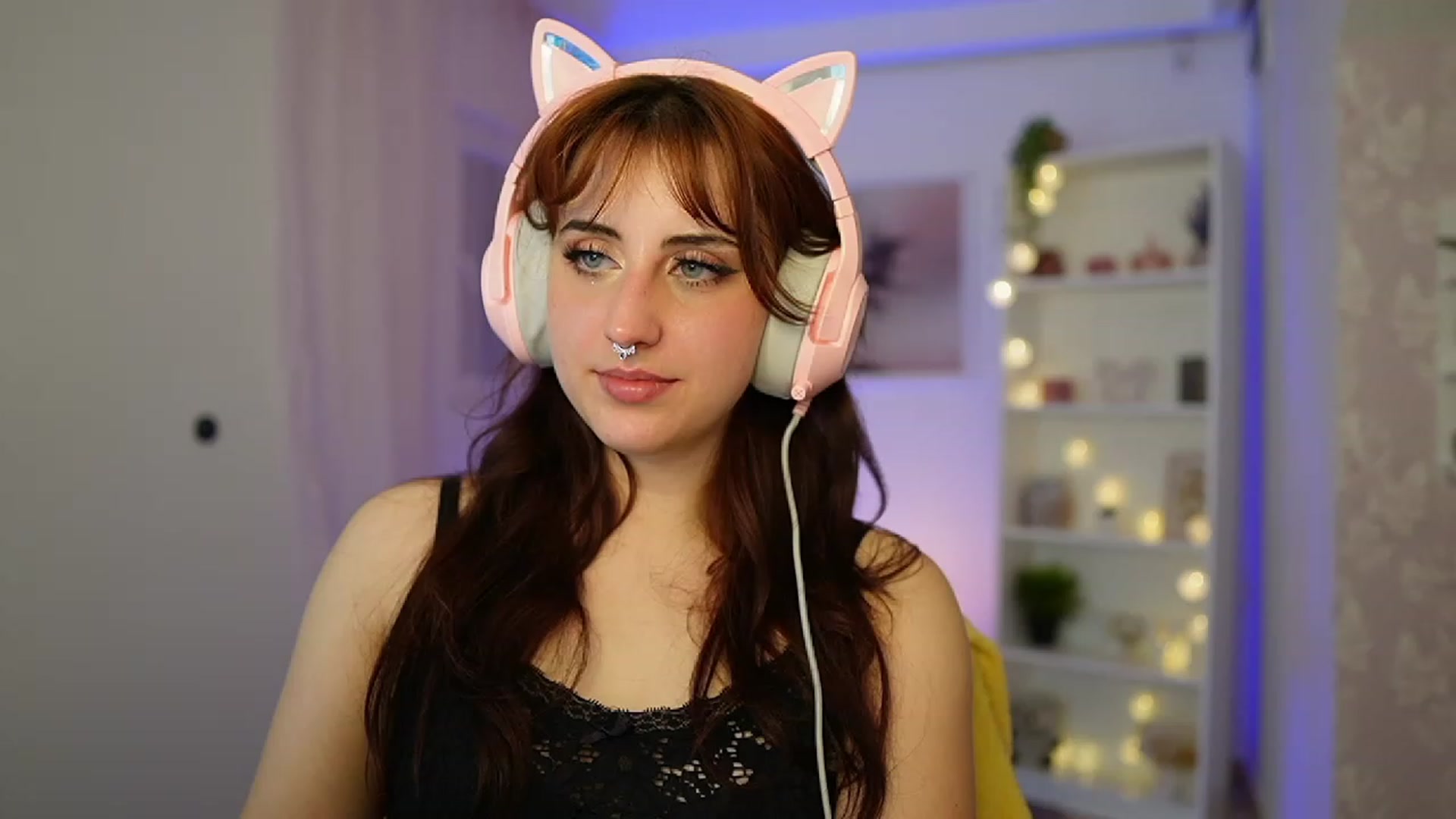Gallery image thumbnail from Cherry_Acid18's myfreecams stream on, 10/10/2023, 21:10 image 17 of 20