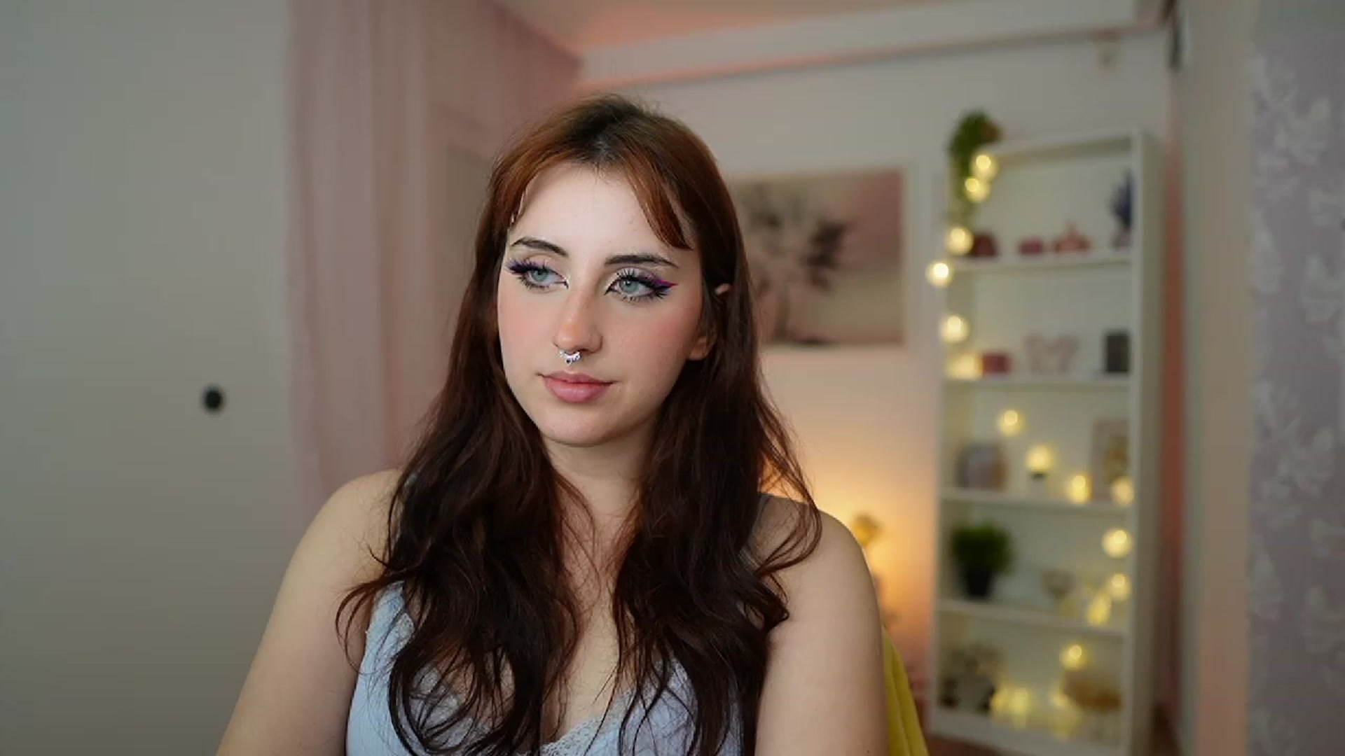 Gallery image thumbnail from Cherry_Acid18's myfreecams stream on, 10/16/2023, 21:35 image 14 of 20