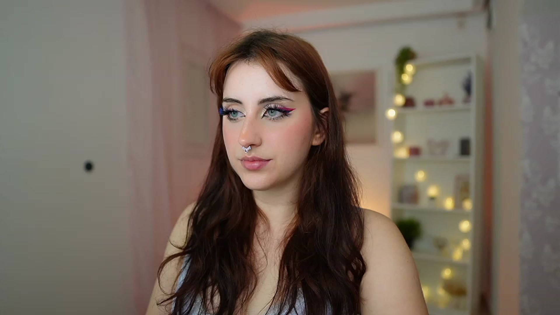 Gallery image thumbnail from Cherry_Acid18's myfreecams stream on, 10/16/2023, 21:35 image 12 of 20
