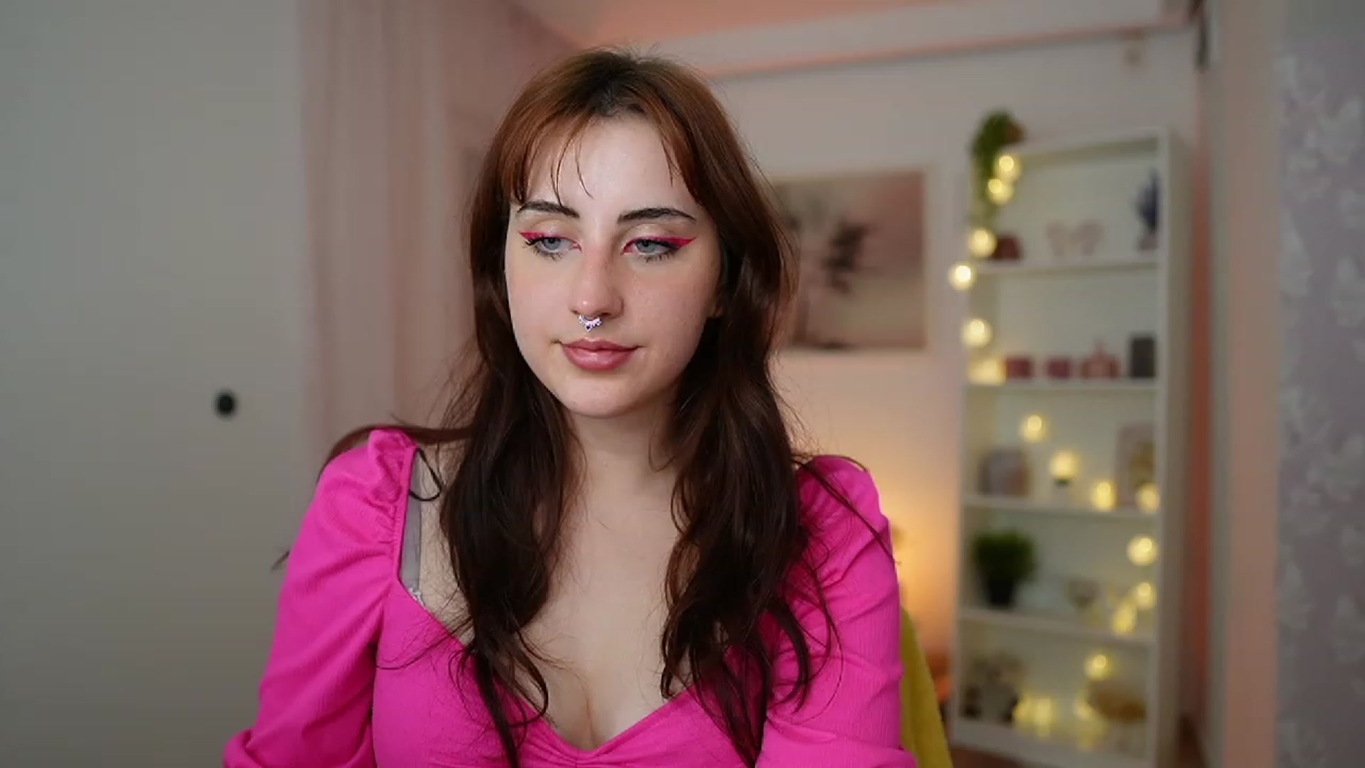 Gallery image thumbnail from Cherry_Acid18's myfreecams stream on, 10/17/2023, 20:17 image 7 of 20