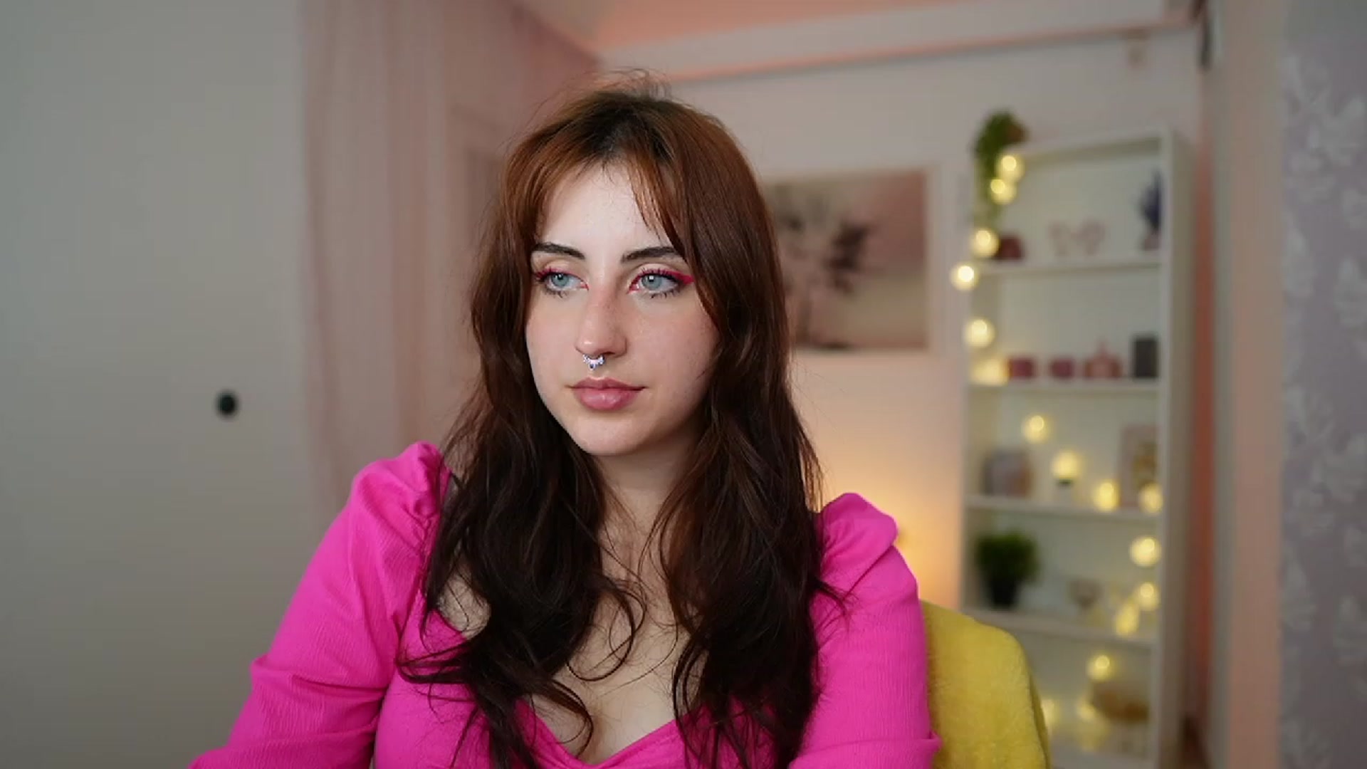 Gallery image thumbnail from Cherry_Acid18's myfreecams stream on, 10/17/2023, 20:17 image 17 of 20