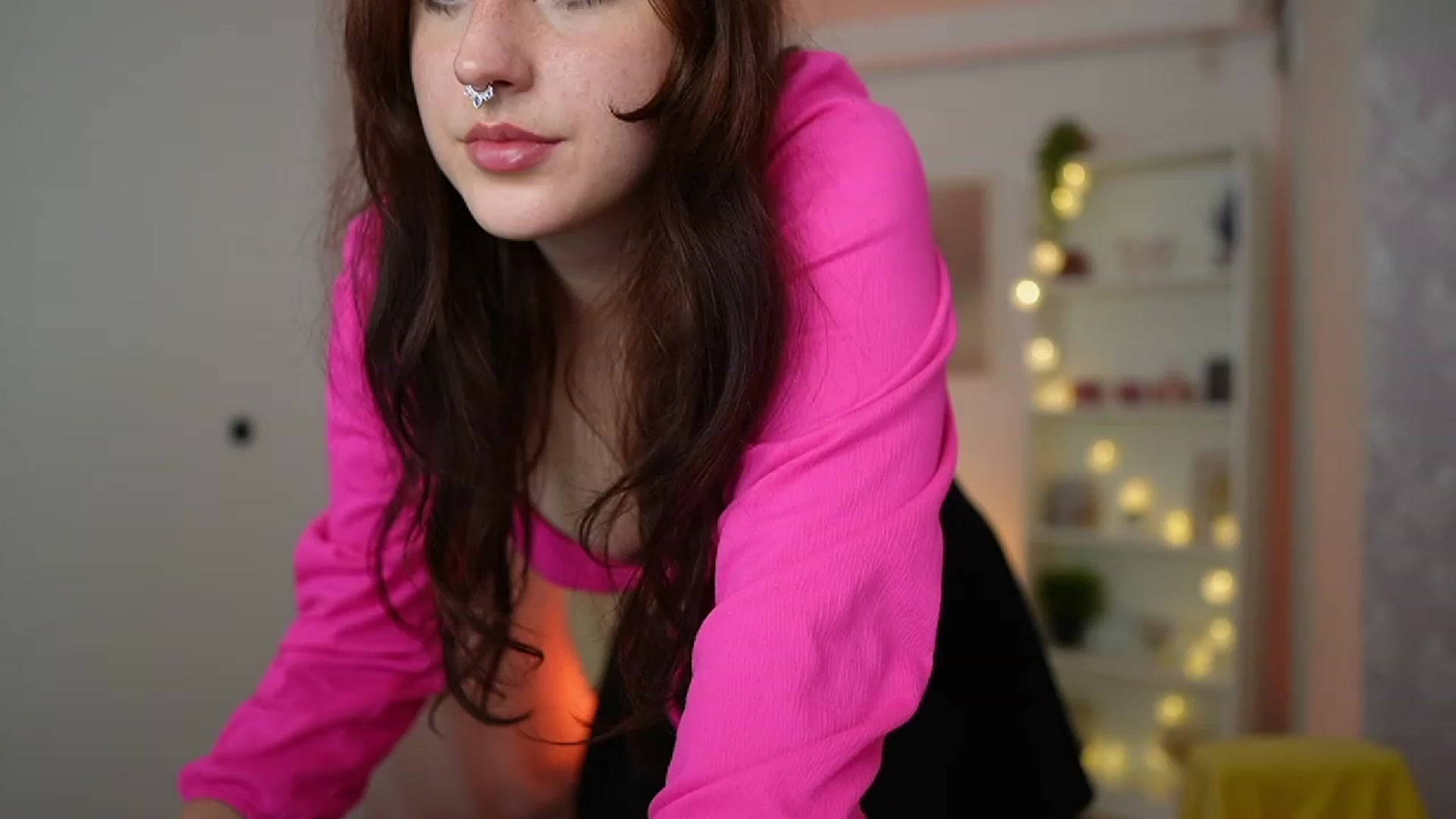 Gallery image thumbnail from Cherry_Acid18's myfreecams stream on, 10/17/2023, 20:17 image 9 of 20