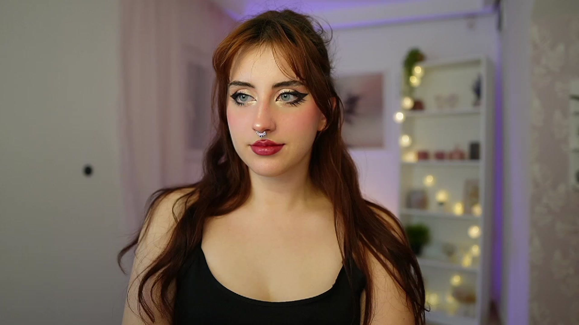 Gallery image thumbnail from Cherry_Acid18's myfreecams stream on, 10/18/2023, 20:09 image 4 of 20