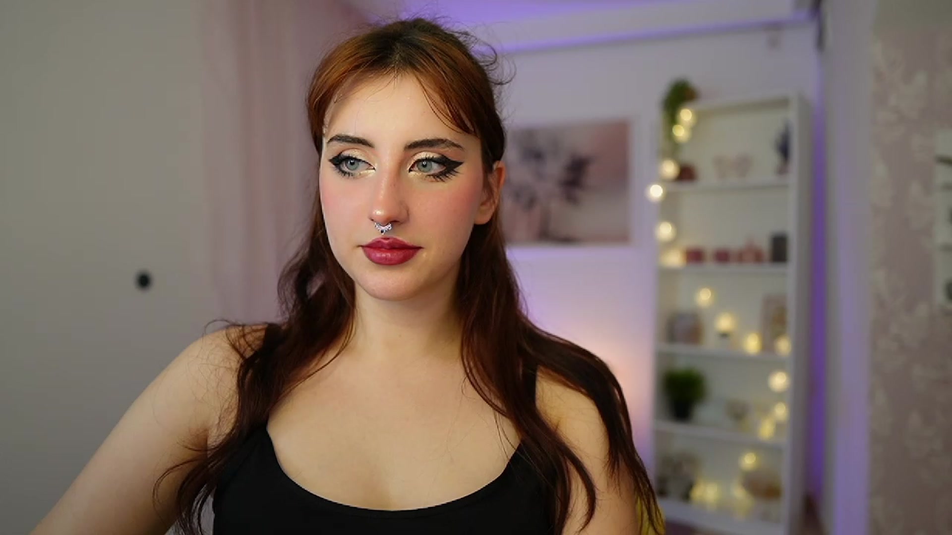 Gallery image thumbnail from Cherry_Acid18's myfreecams stream on, 10/18/2023, 20:09 image 17 of 20